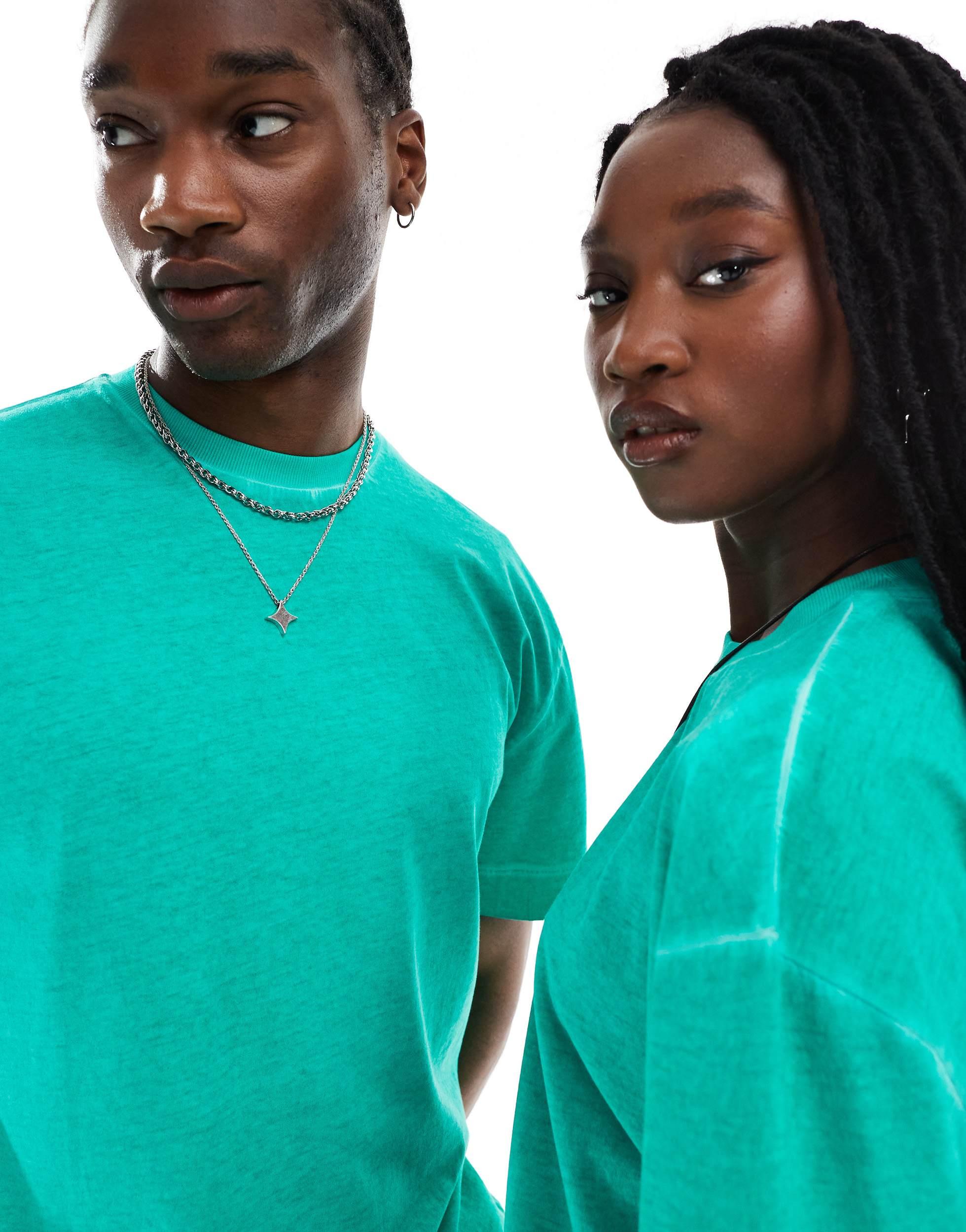 COLLUSION Unisex T-shirt in green oil wash