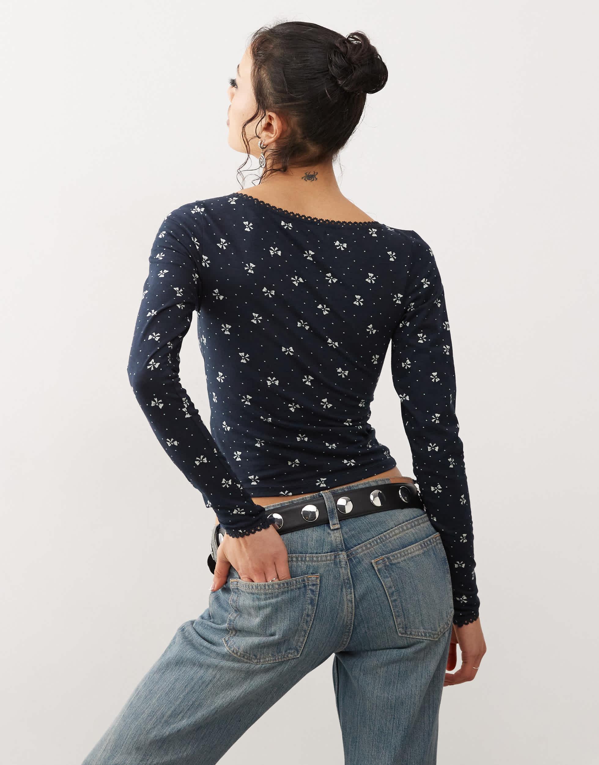 Motel salisa mini bow print long sleeve top in navy