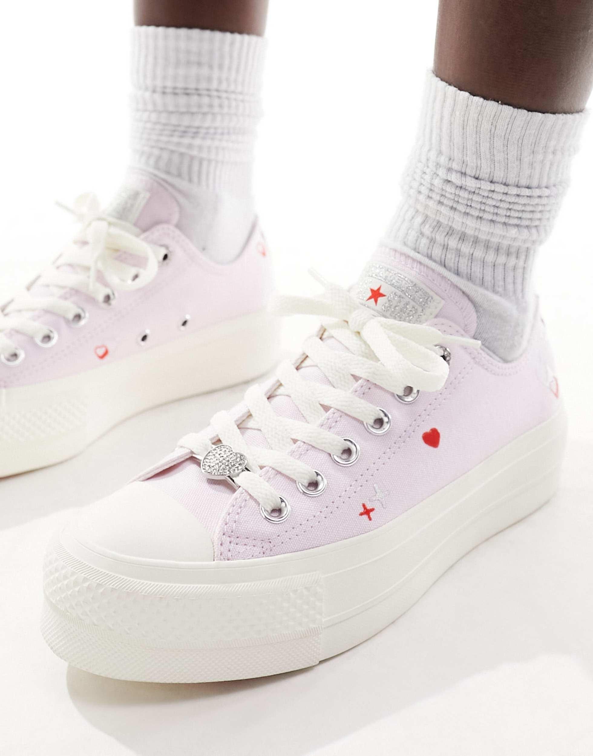 Converse Chuck Taylor All Star sneakers with heart embroidery in lilac & white - LILAC