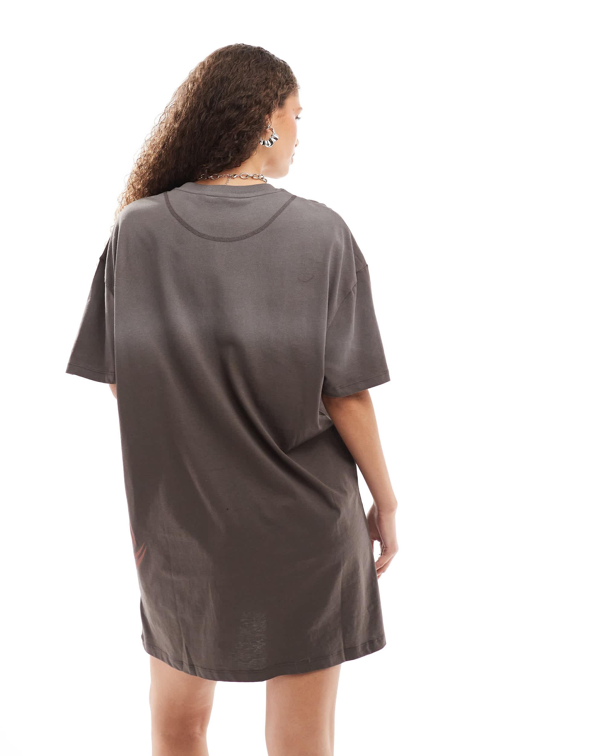 COLLUSION washed graphic t-shirt dress in brown