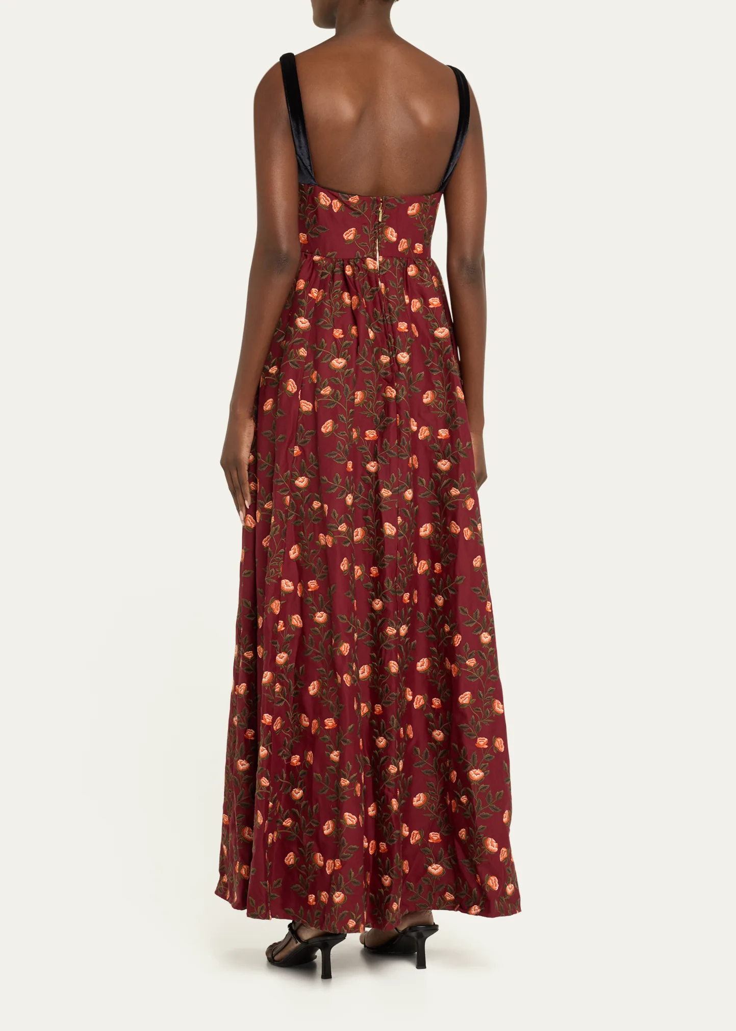 Jaspe Sueno Embroidered Maxi Dress