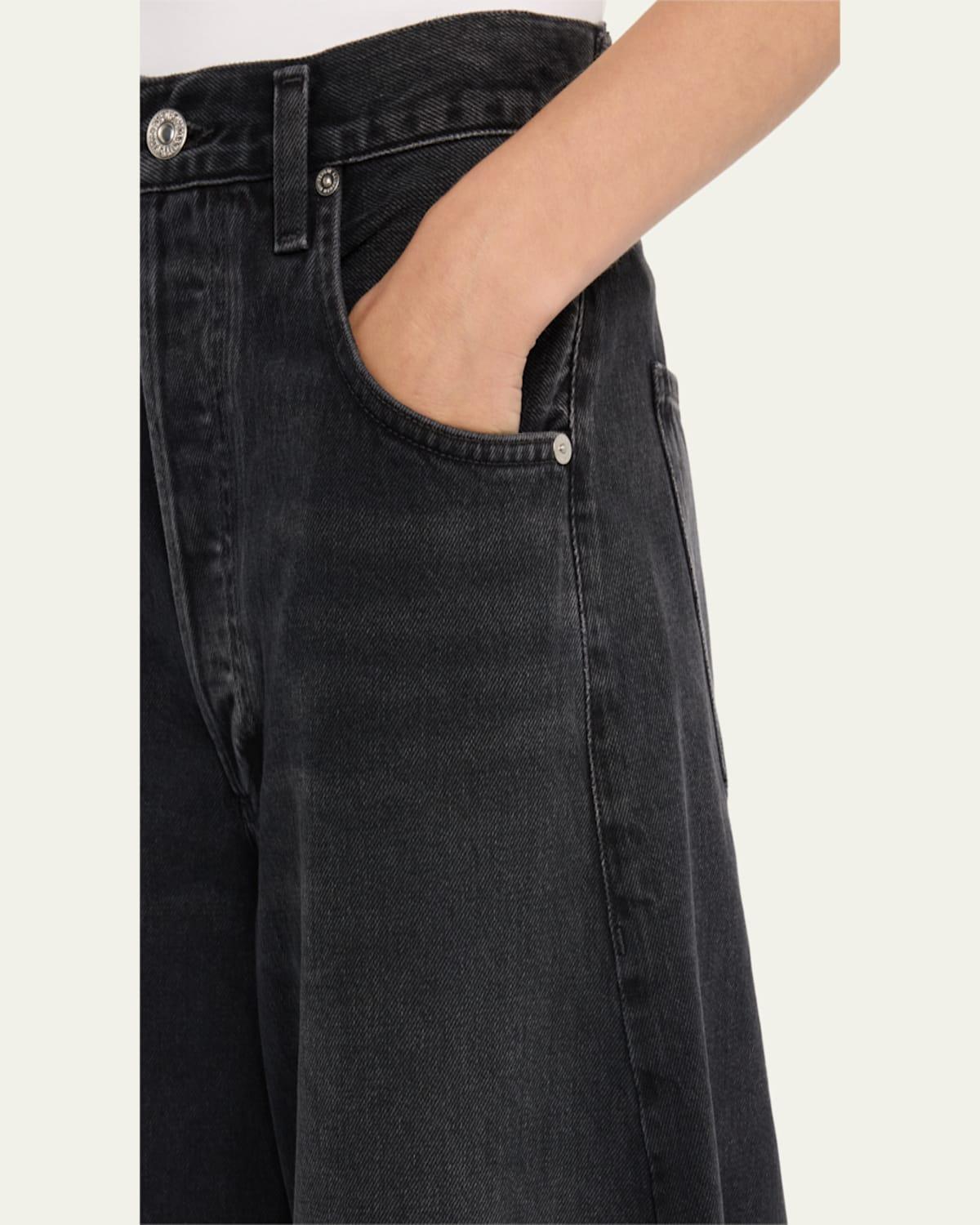 Horseshoe Cropped Raw Hem Jeans