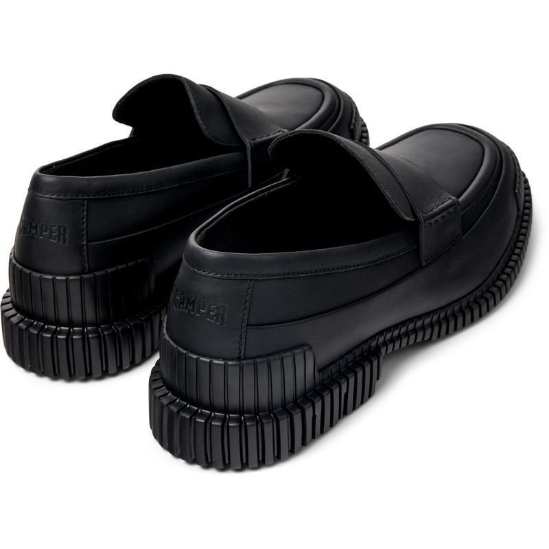 Black Leather Mocasin Shoes for Men.