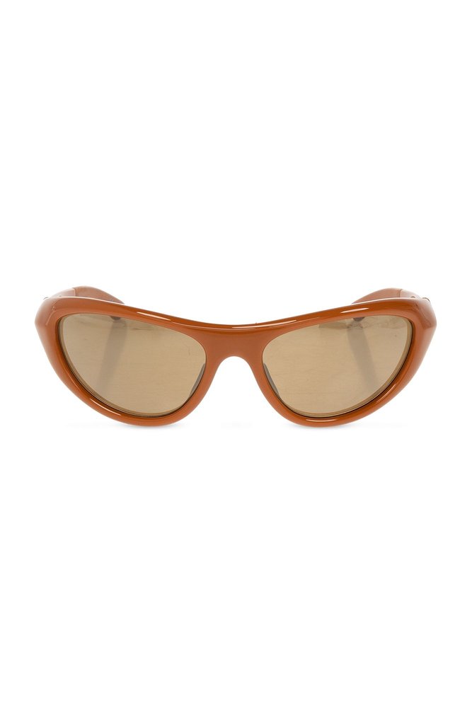 Bottega Veneta Eyewear Curve Sporty Cat Eye Frame Sunglasses