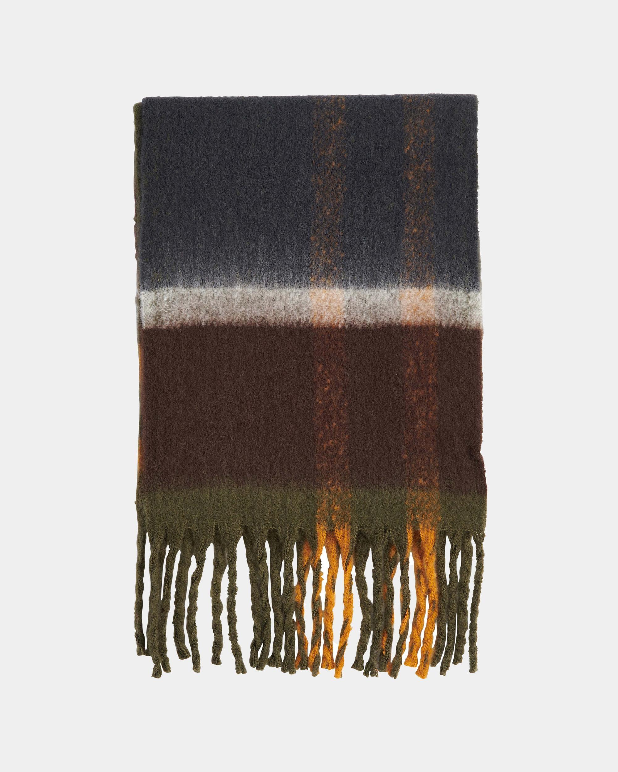 Isla Tartan Womens Boucle Scarf