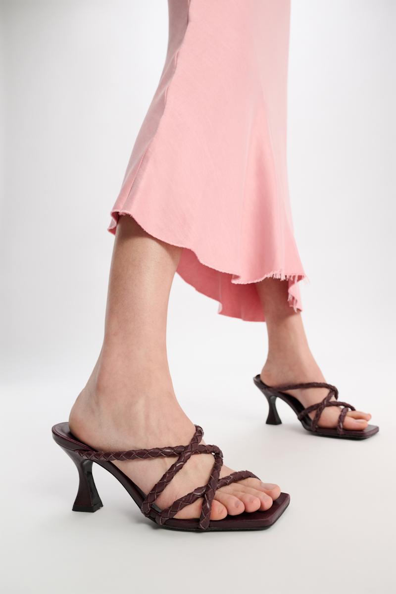 WOVEN ELEGANCE Cord heel sandal