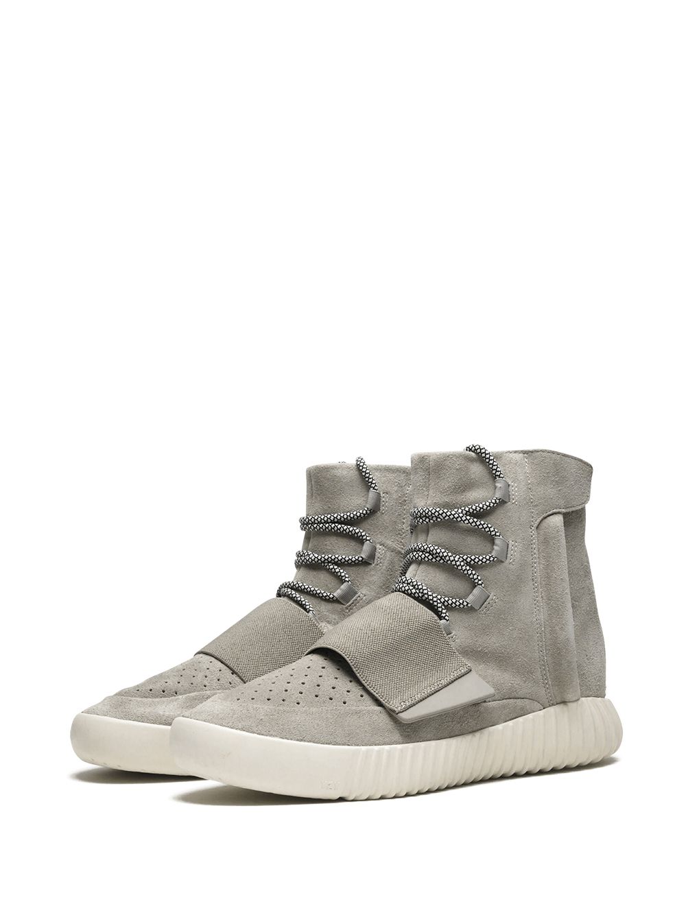 Yeezy 750 Boost sneakers