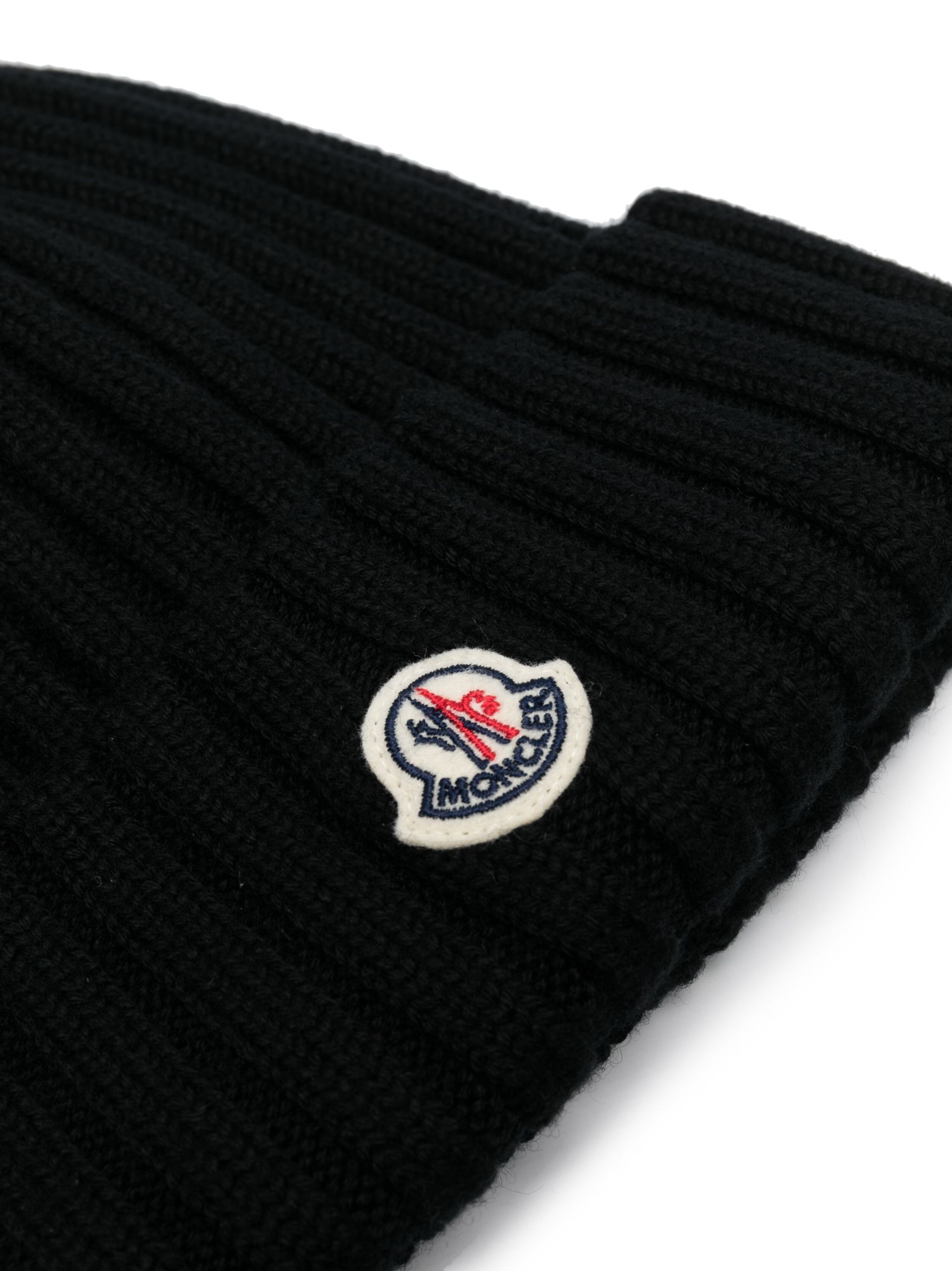 logo-appliqué ribbed-knit beanie