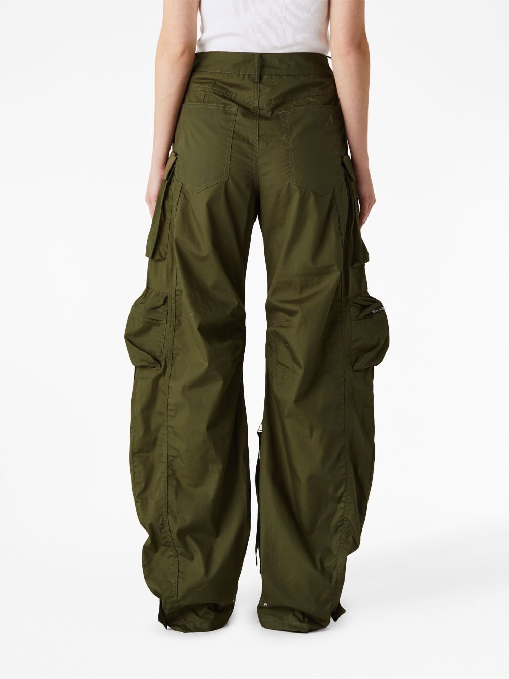 wide-leg cargo pockets