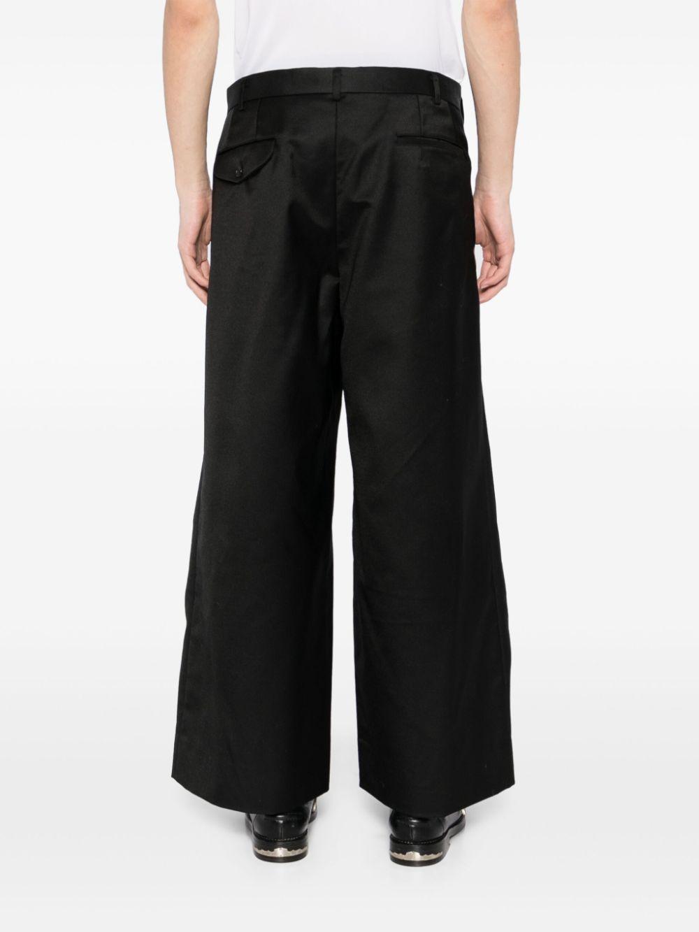 straight-leg trousers