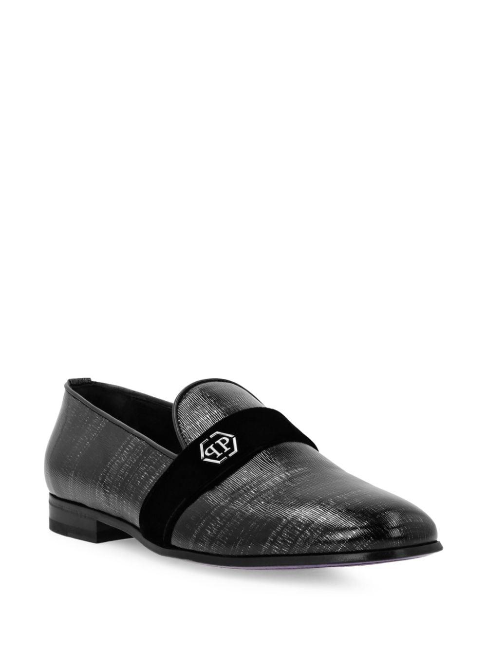 logo-plaque leather loafers