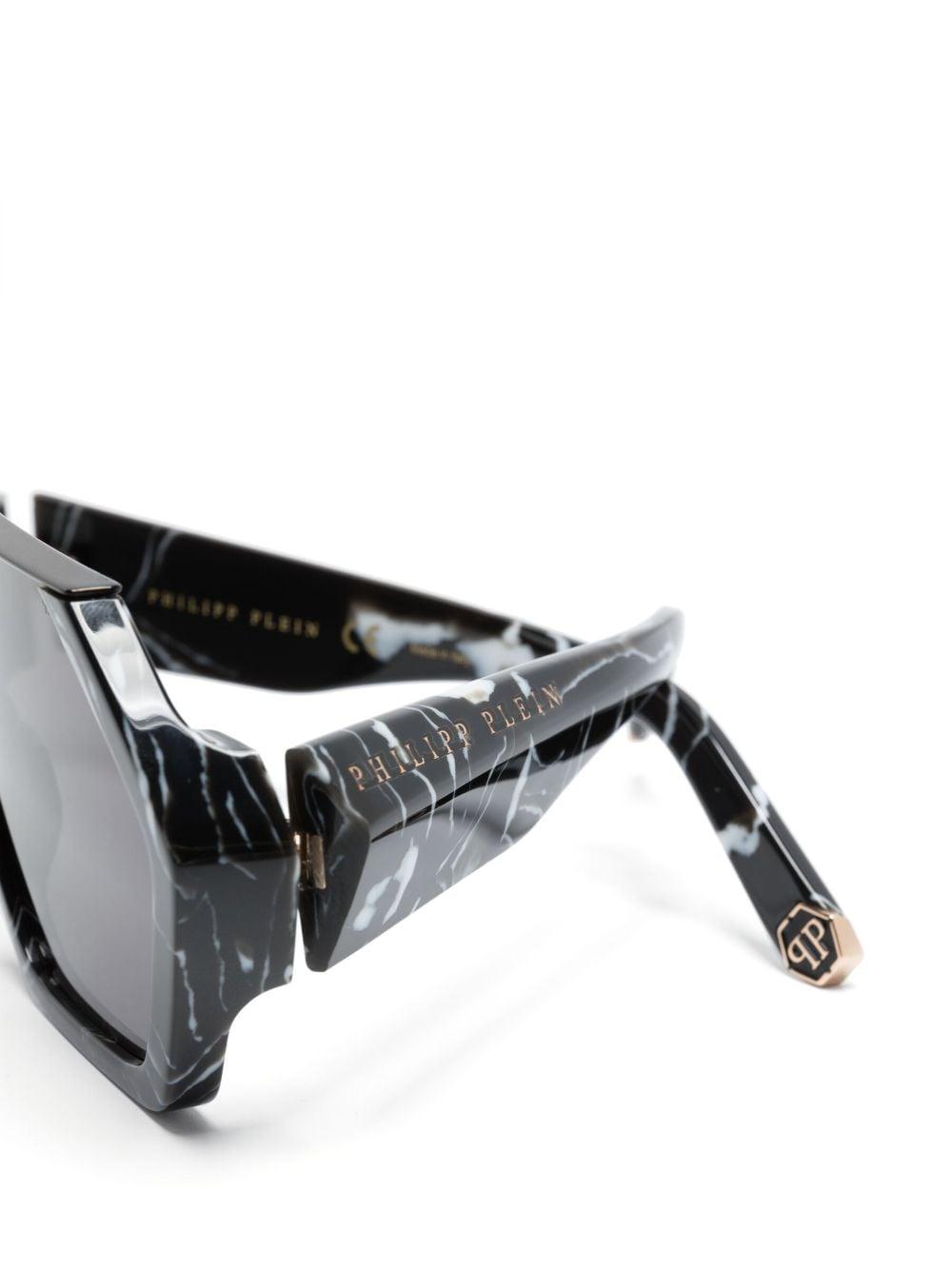 marbled-pattern oversize-frame sunglasses