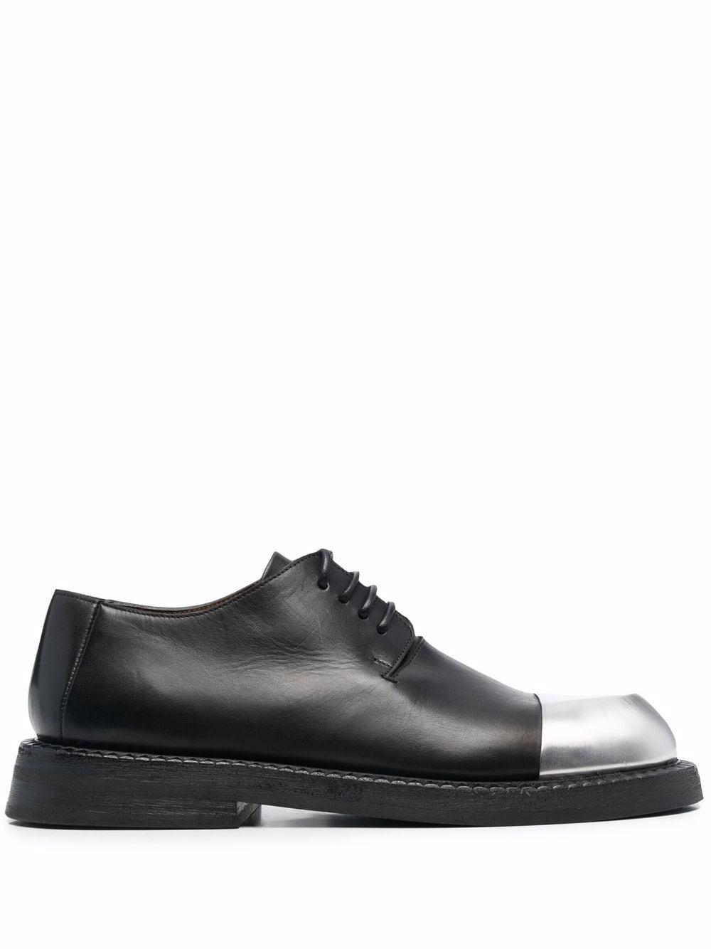 contrast-toecap lace-up shoes