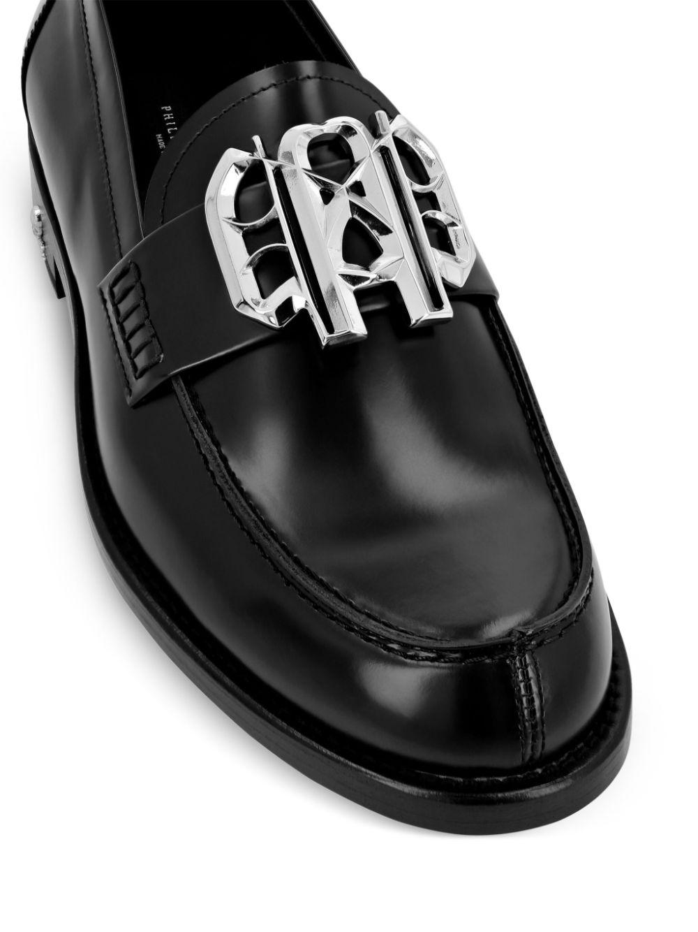 logo-plaque leather loafers