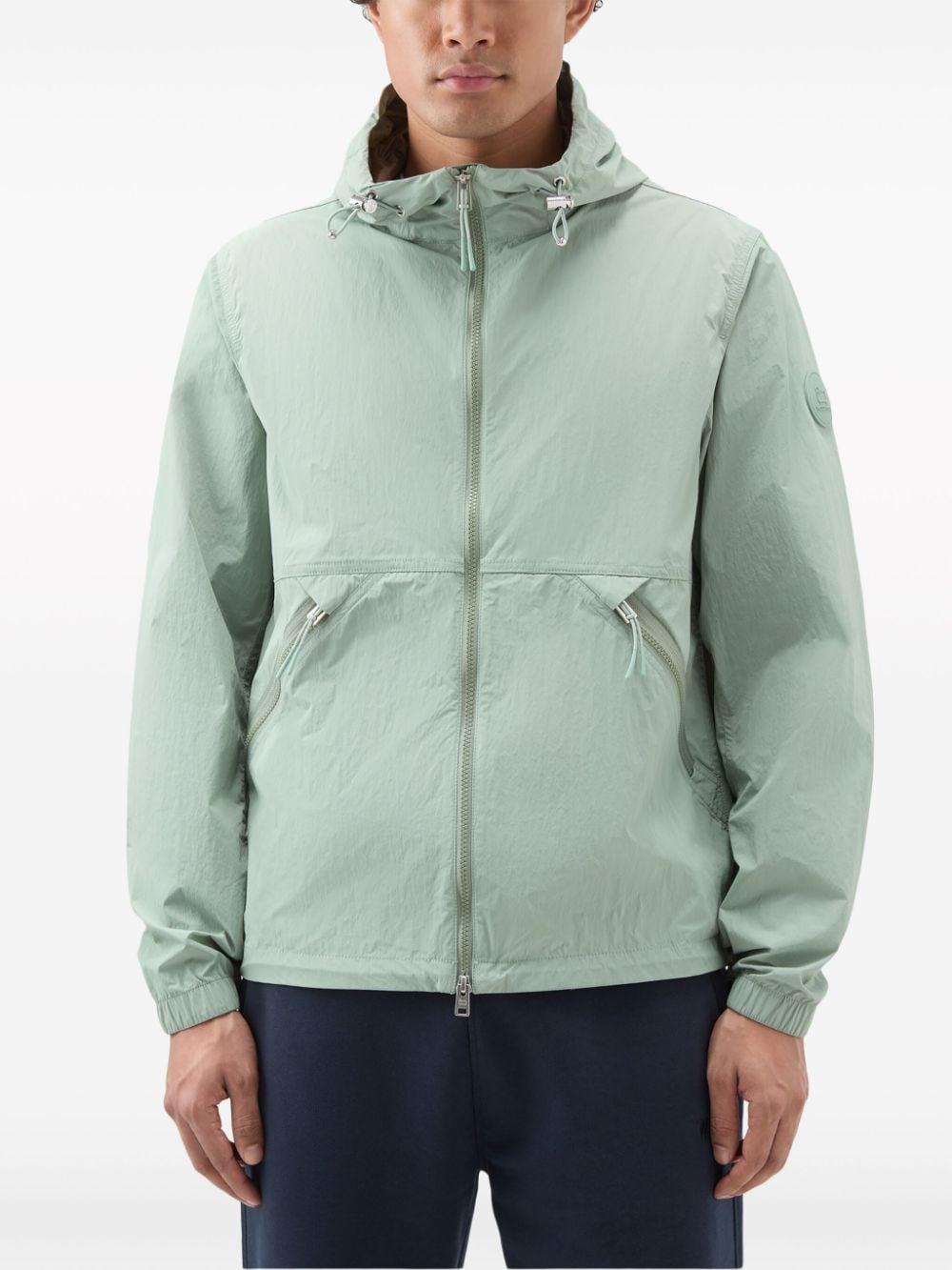 Crinkle hooded windbreaker