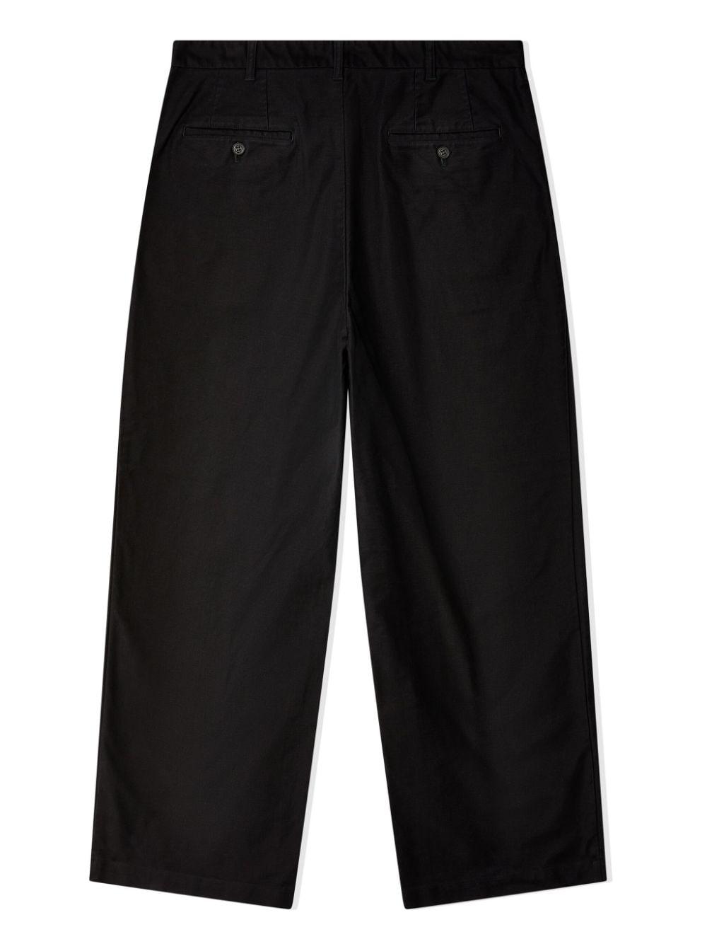 straight-leg trousers