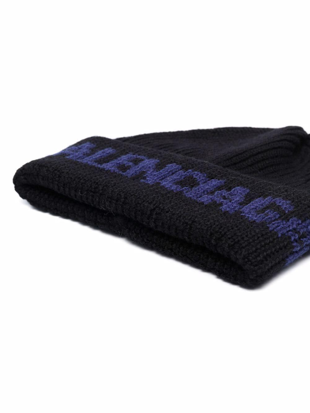 intarsia-logo beanie