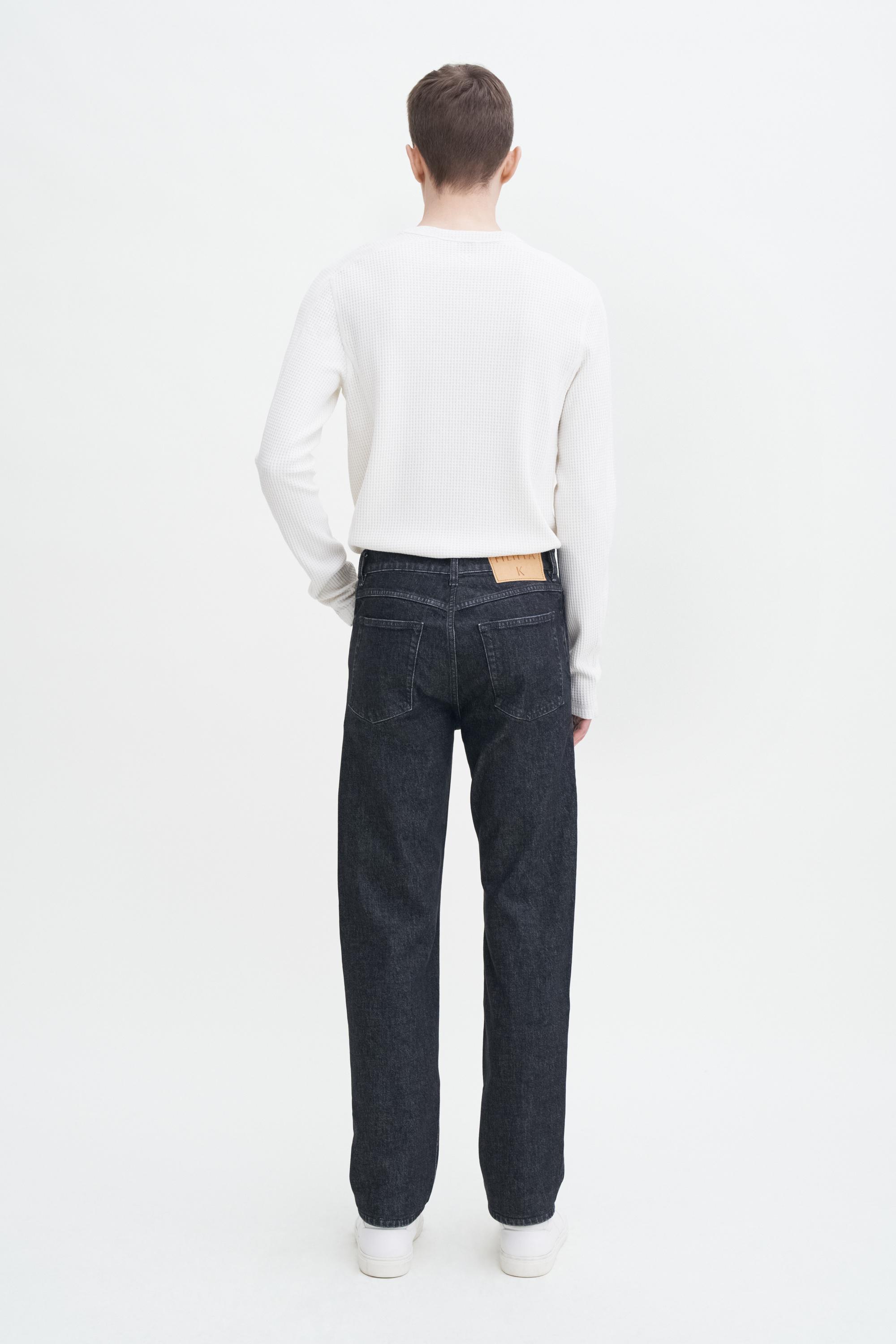 Tapered Cropped Jeans