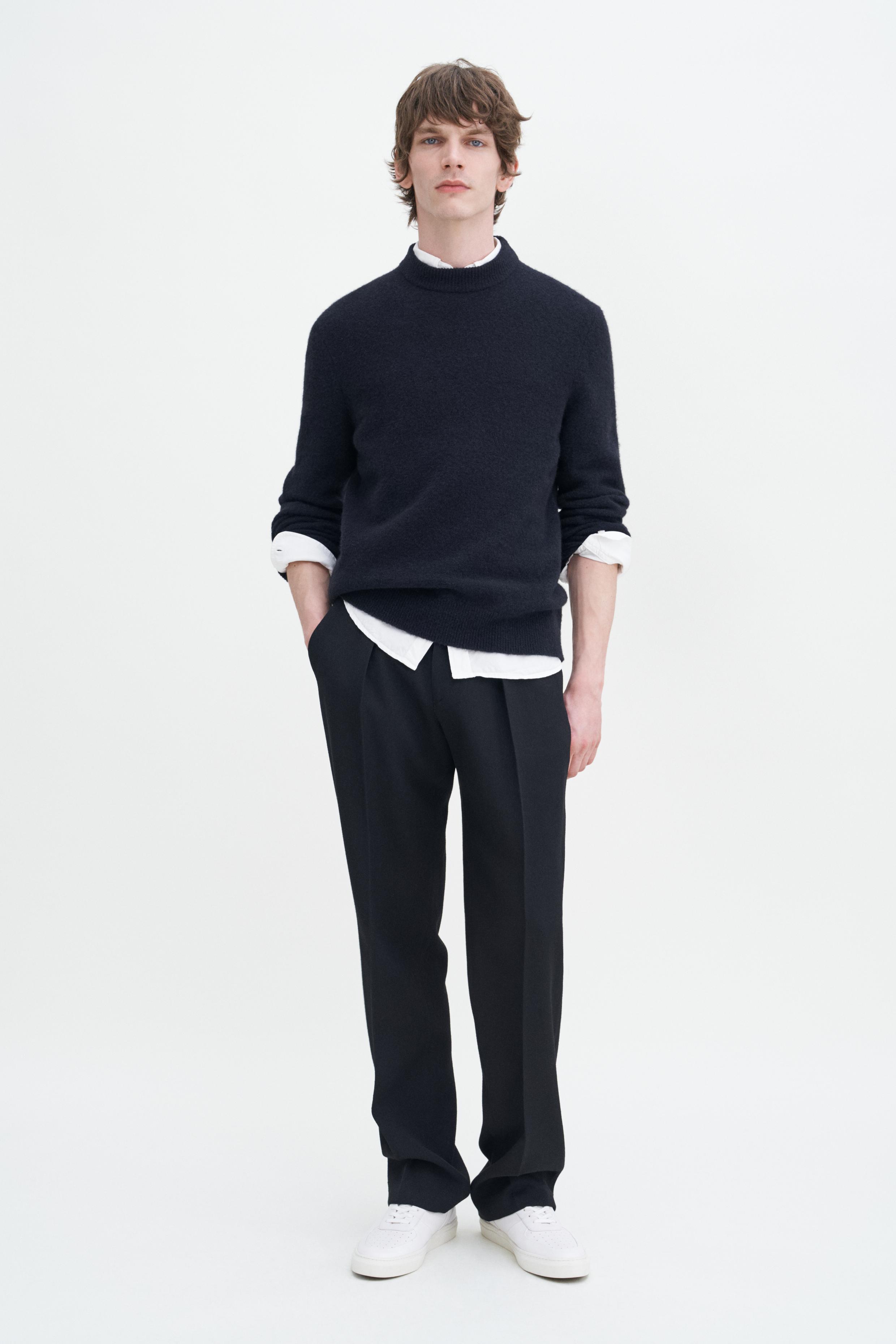 Relaxed Pleated Trousers