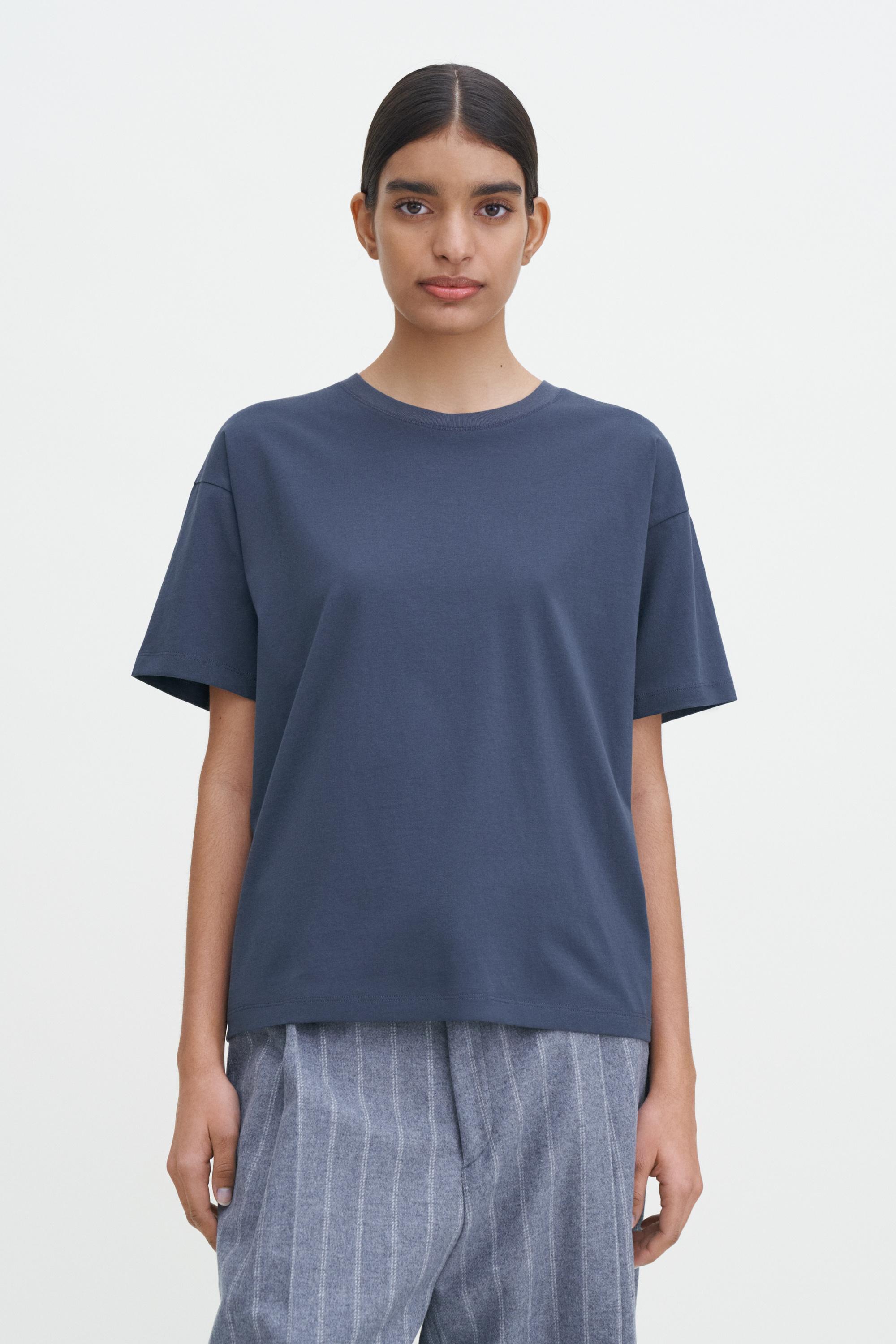 Loose Fit Tee