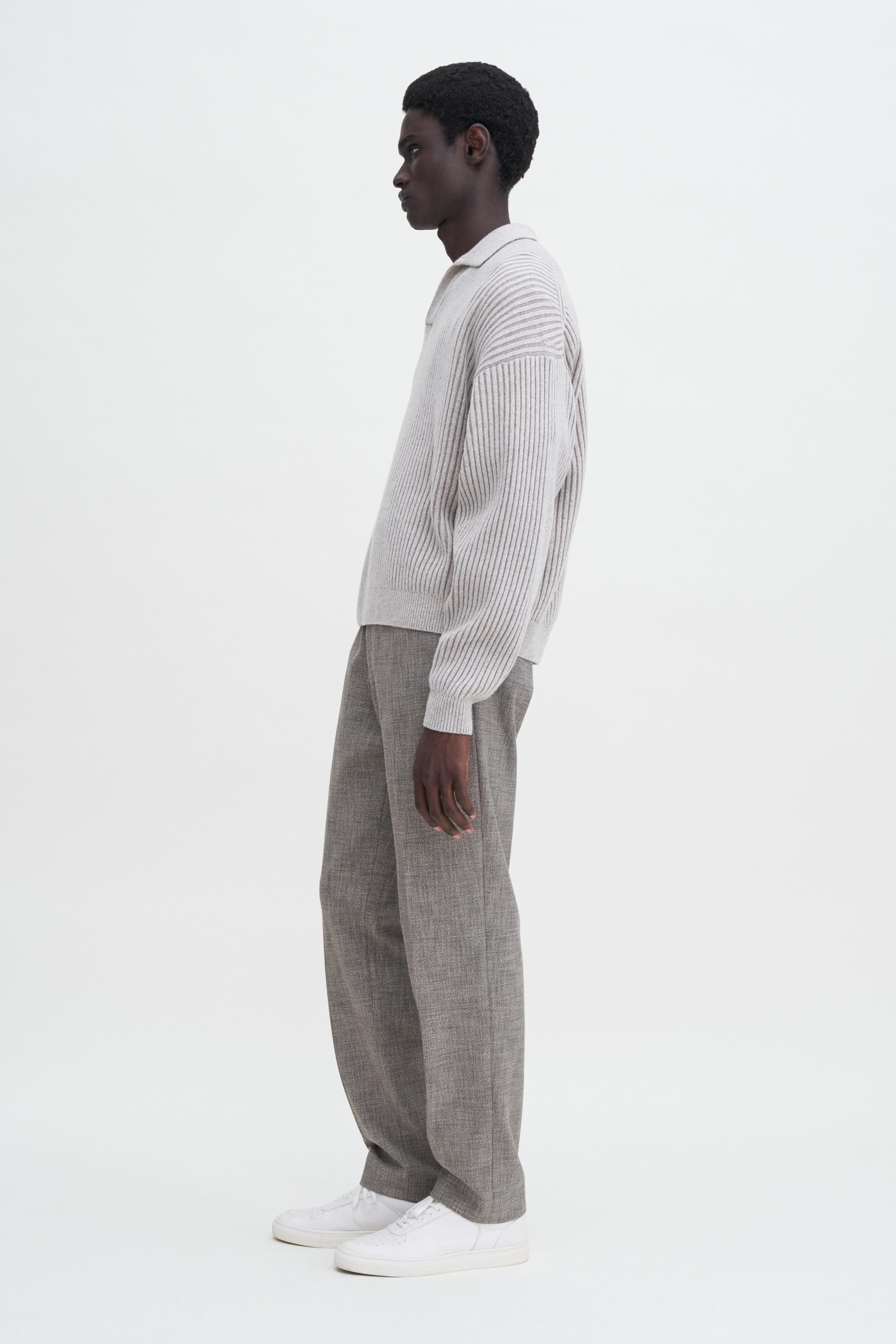 Relaxed Tapered Trousers