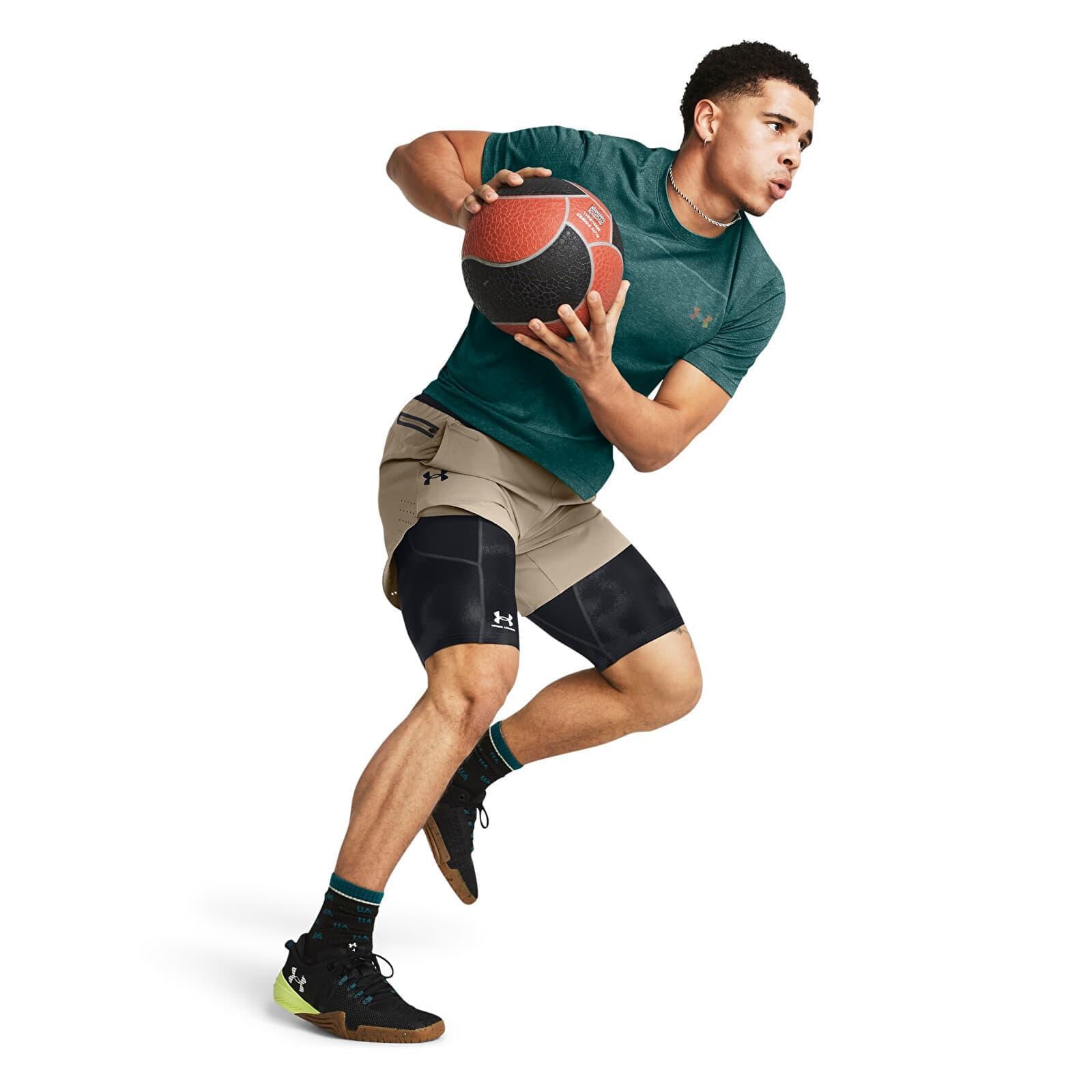 Under Armour Peak Woven Shorts