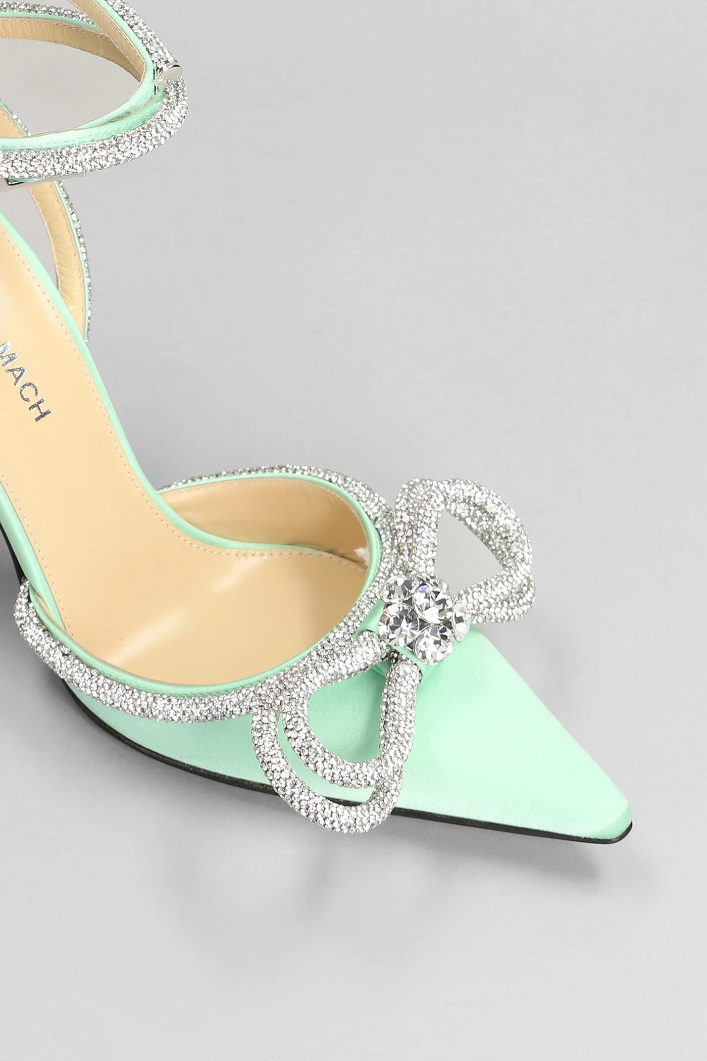 Pumps In Green Silk