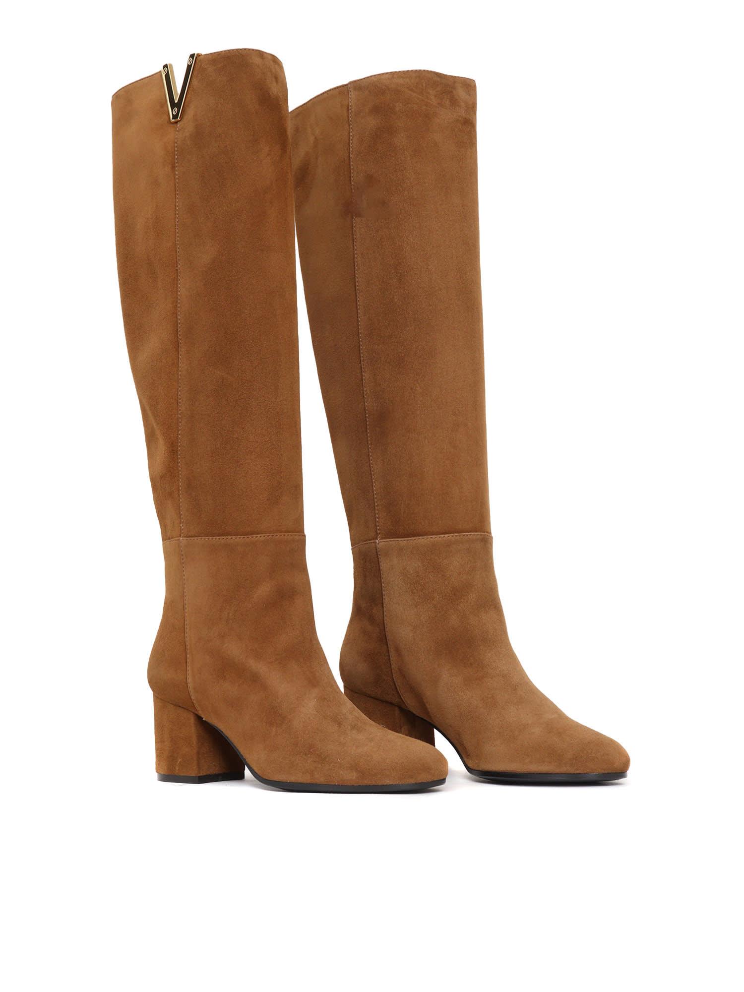 Brown Boots With Golden V