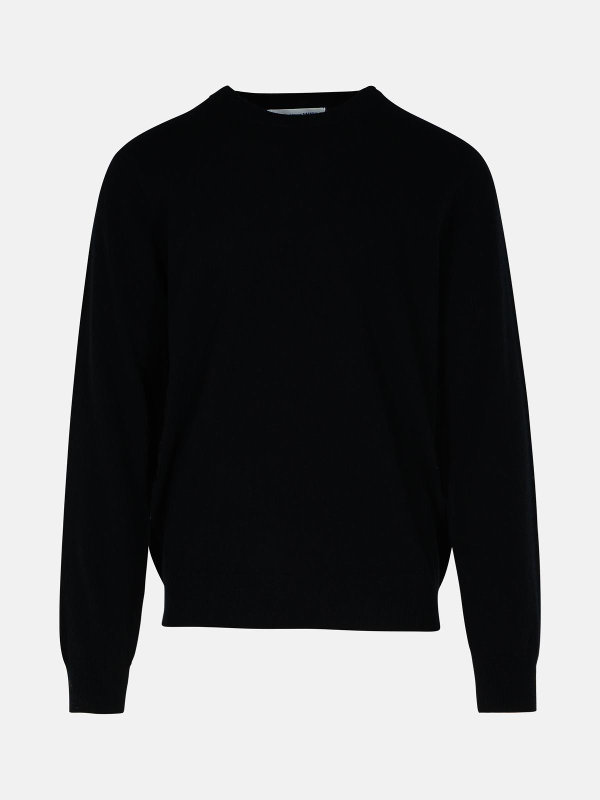 BLACK WOOL SWEATER