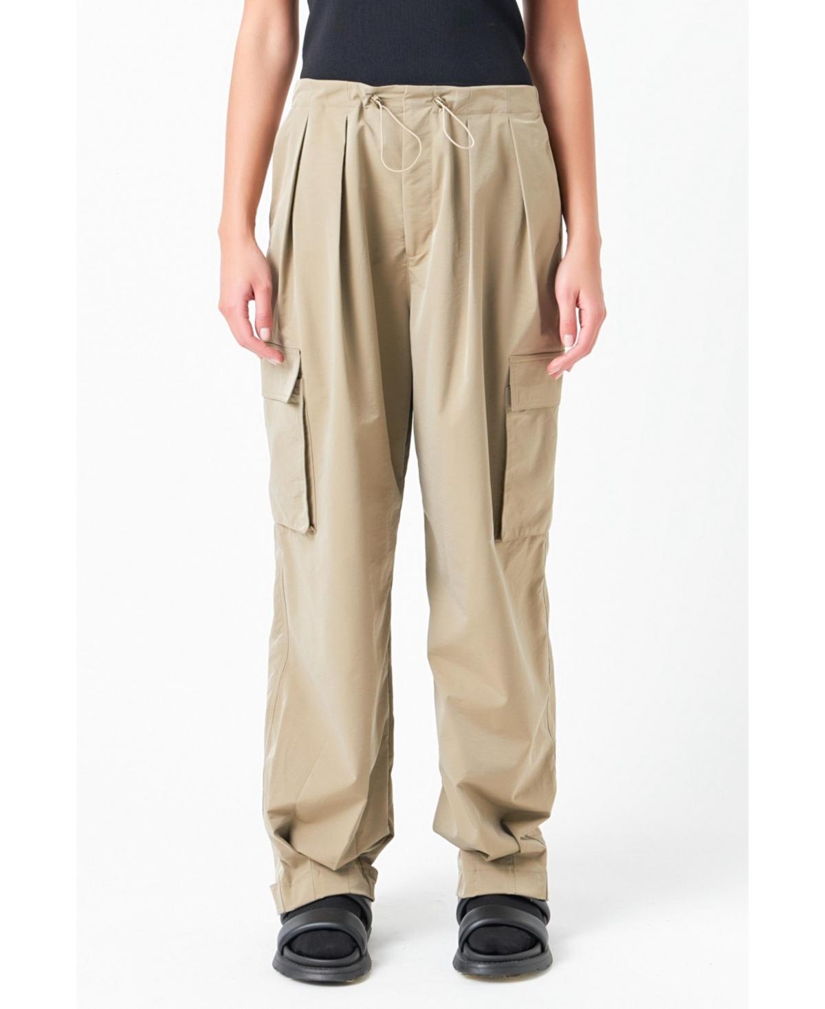 Women's Low Waisted Pleated Cargo Pants