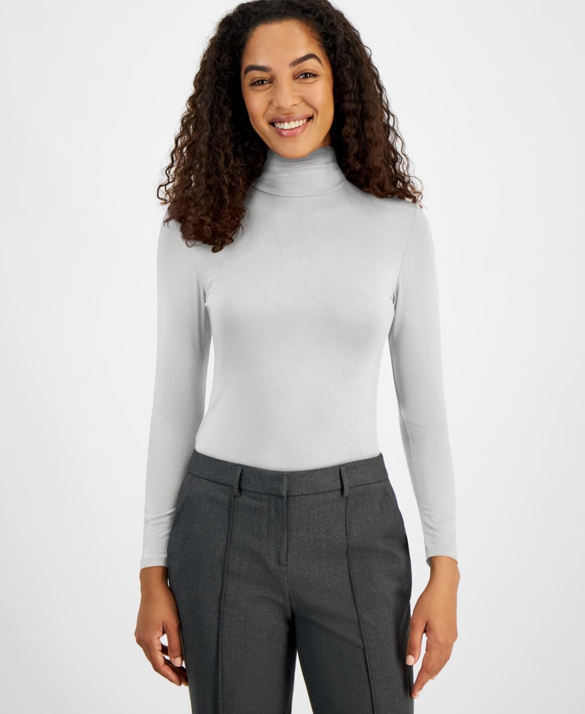 Petite Seamless Long-Sleeve Turtleneck Top