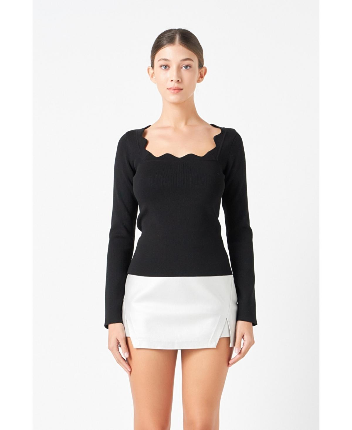 Women's Scallop Detail Long Sleeve Sweater