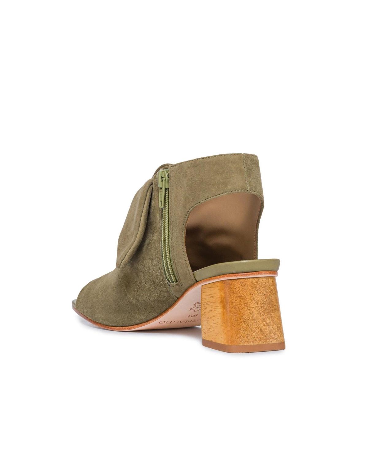 Bernardo Lizzie Heel