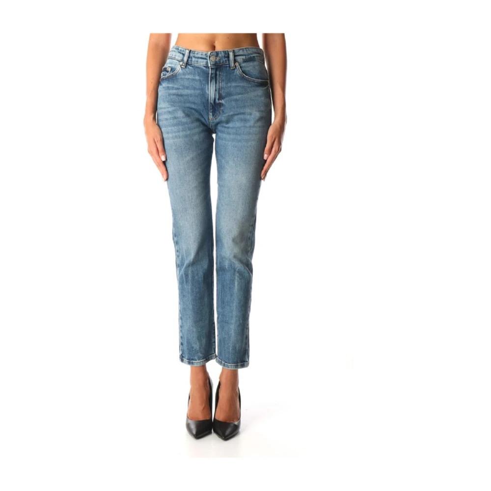 Classic Denim Jeans with 5 Pockets