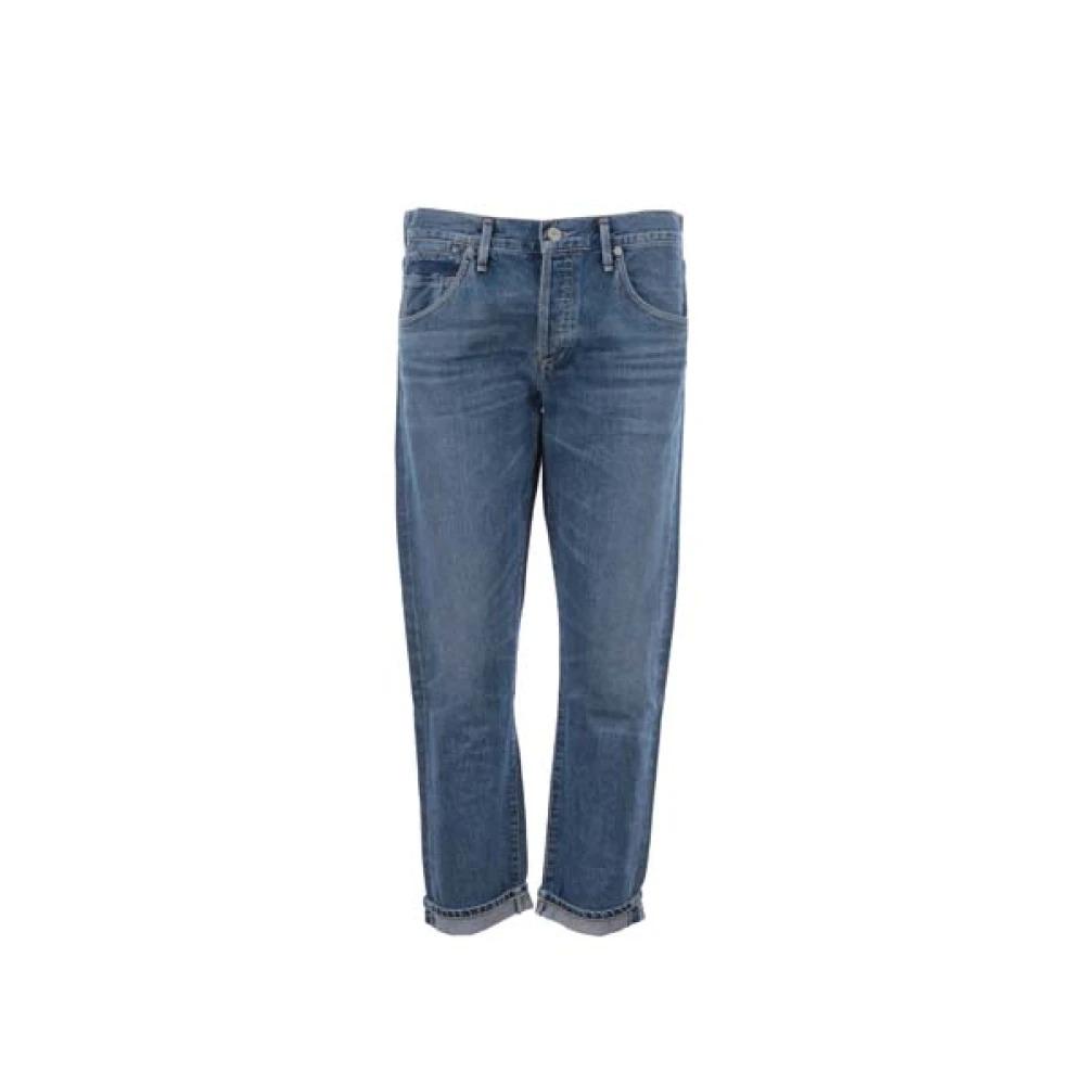 Sophisticated Slim-Fit Cropped Jeans in Blue