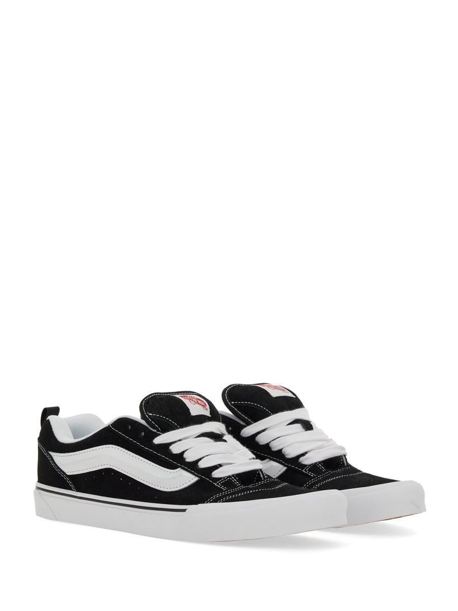 Vans Knu Skool Sneaker Unisex in Black