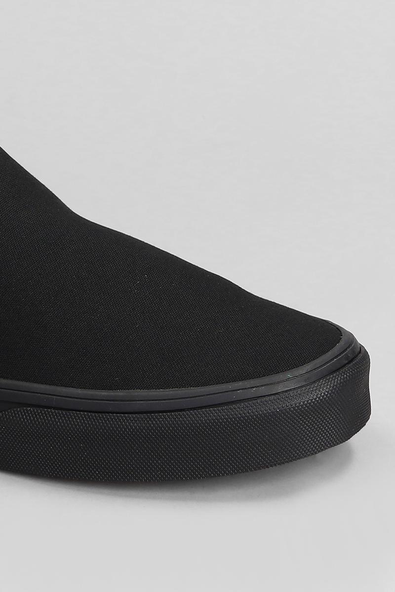 Vans Ua Classic Slip-On Sneakers in Black