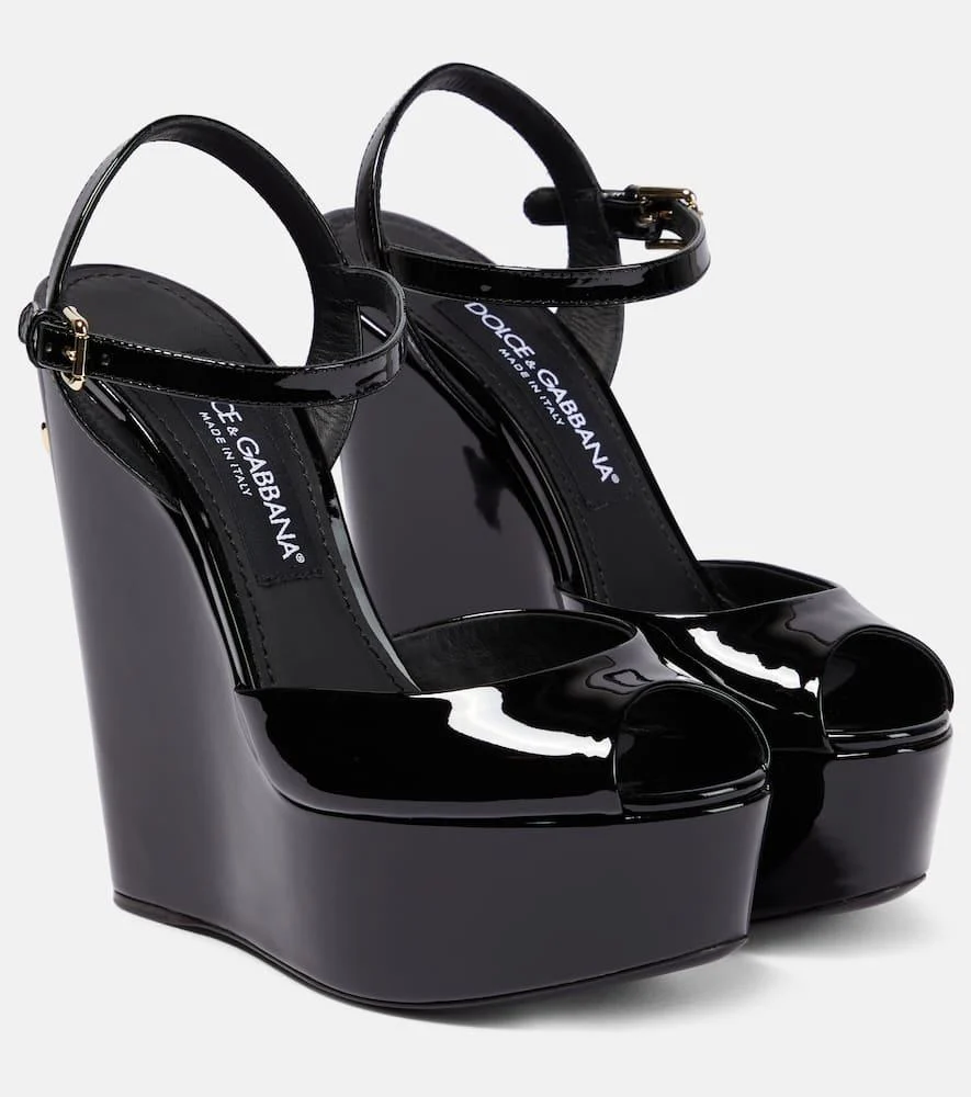 Patent leather wedge sandals