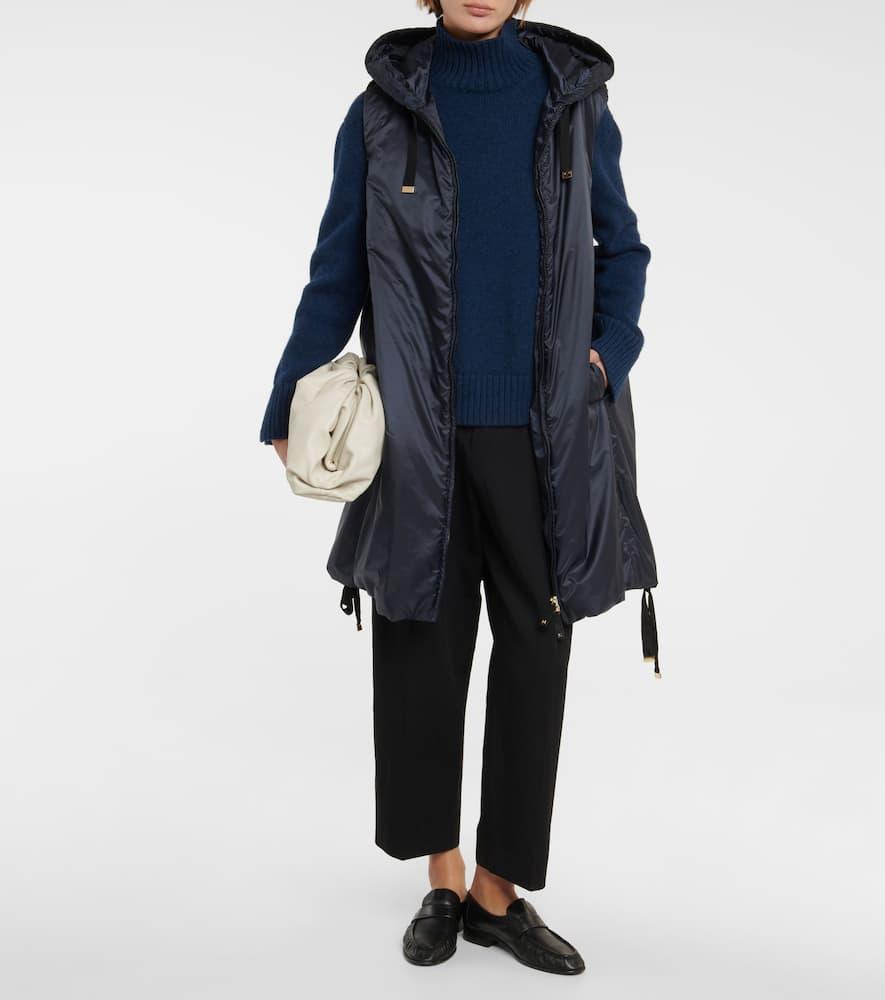 Drawstring padded coat