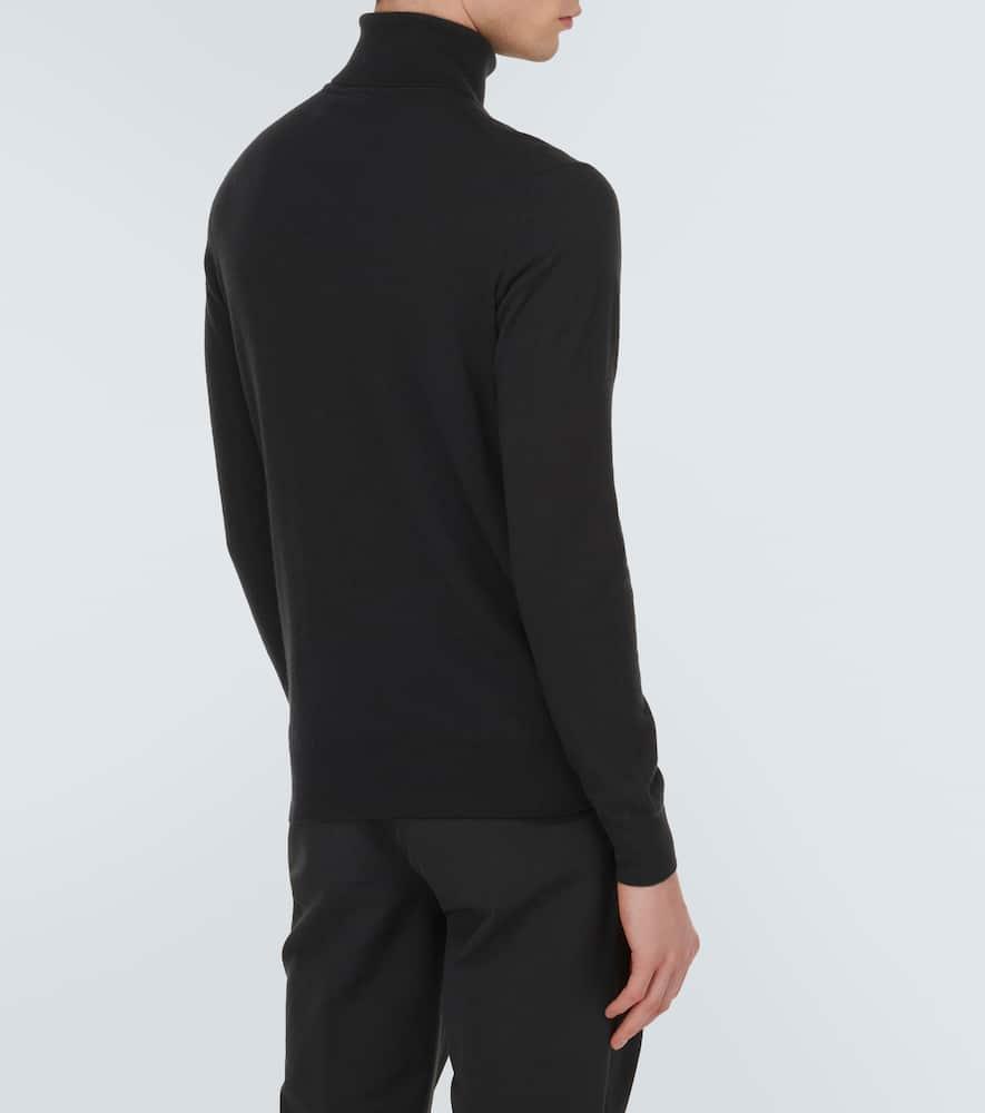 Turtleneck cashmere sweater