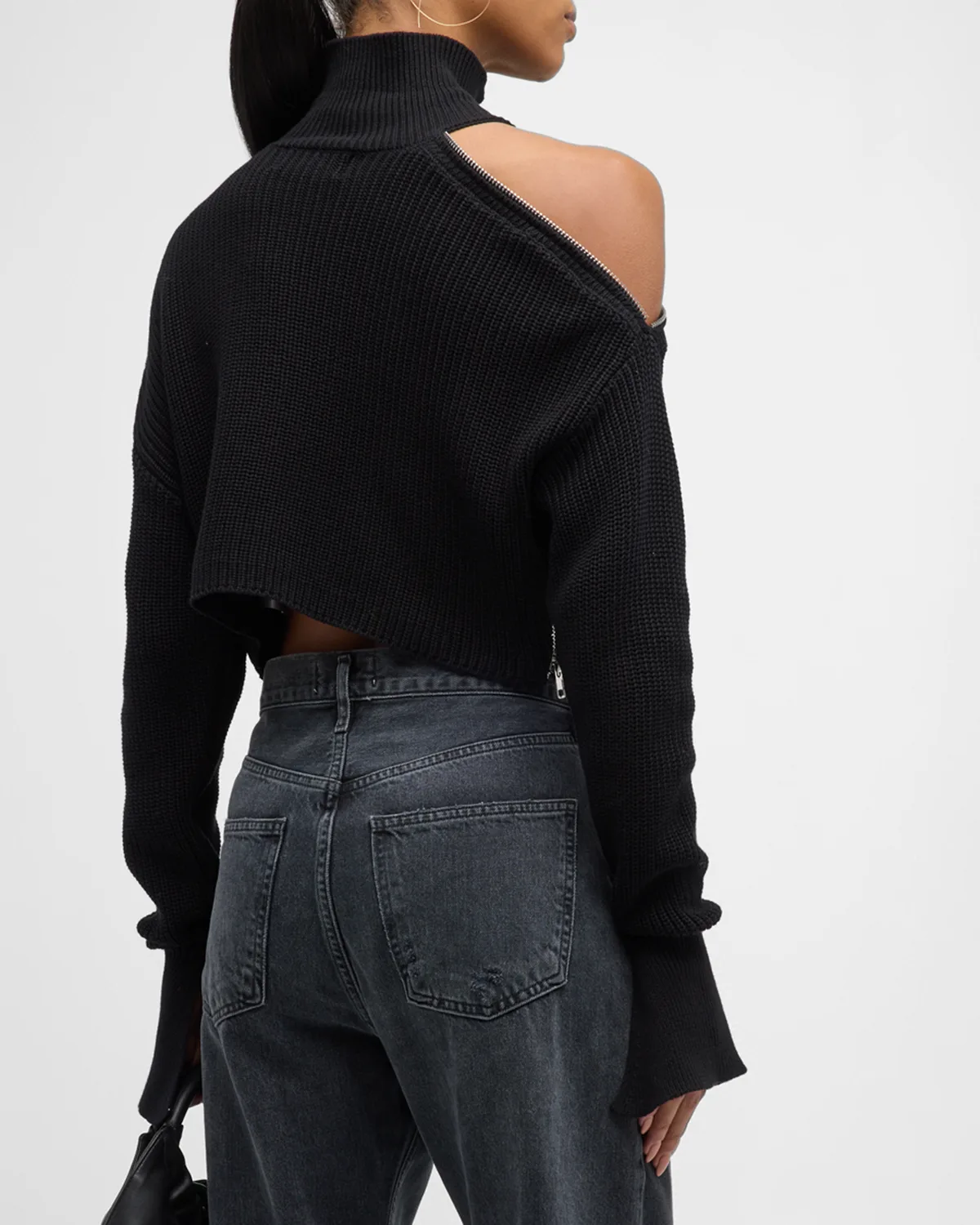 Neumi Cut-Out Turtleneck Cropped Sweater