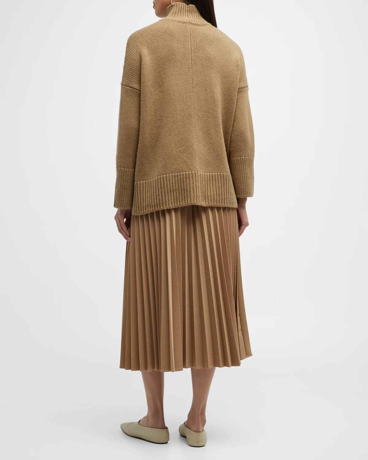 Trapeze Wool-Cashmere Turtleneck Sweater