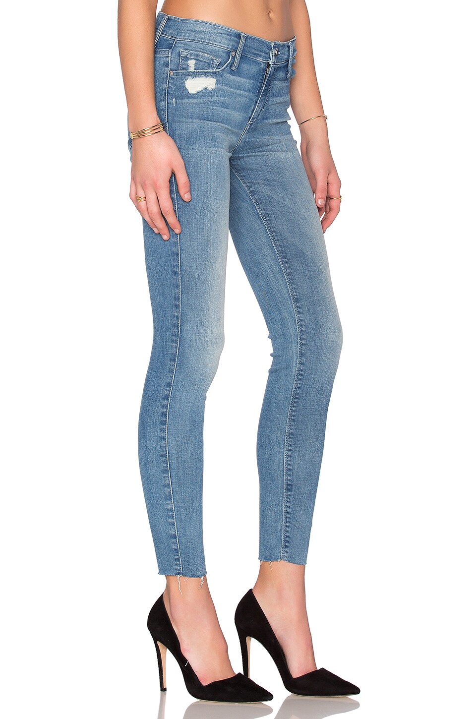 NOAH ankle frayed jeans