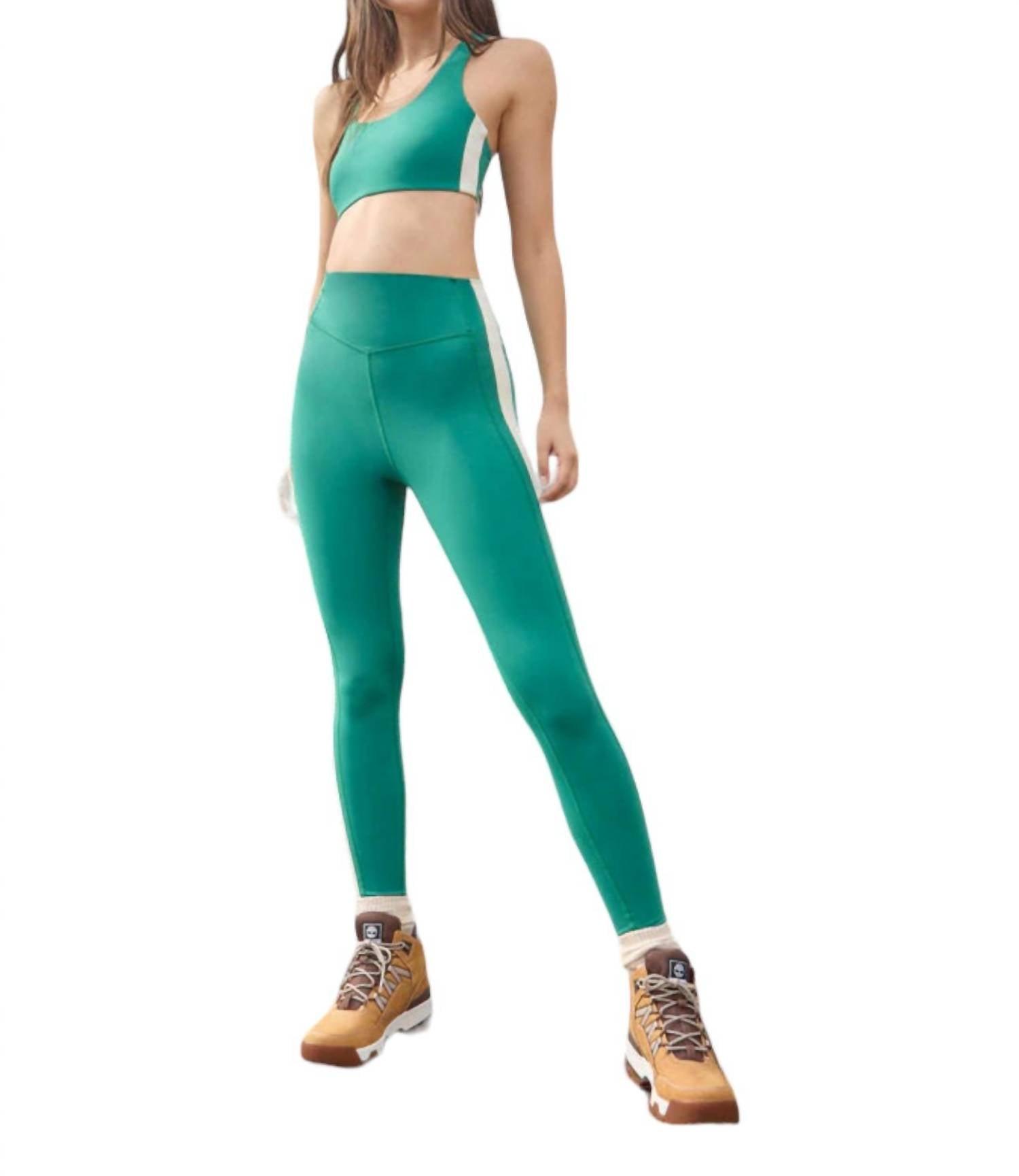 embody legging in clover