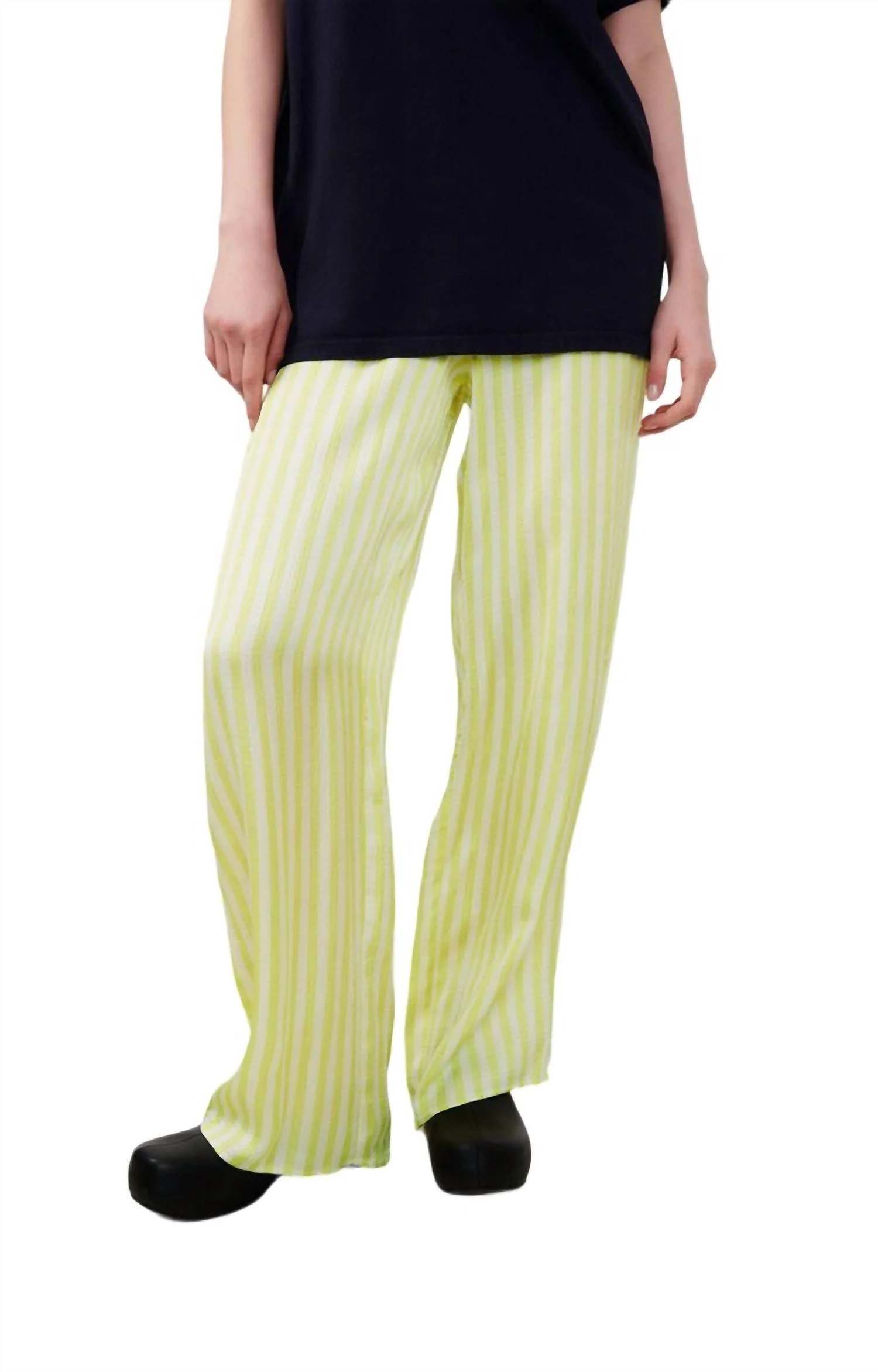 shanning pant in fluorescent yellow stripes