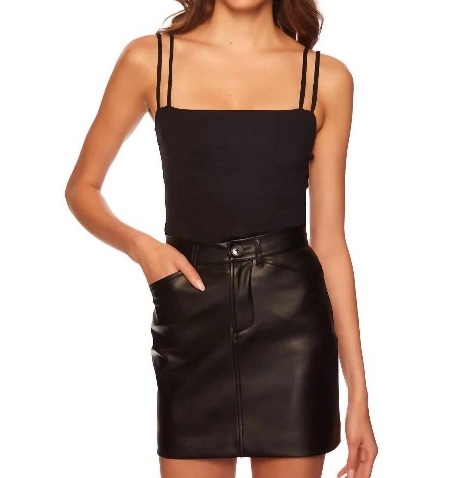 faux leather pocket skirt in black