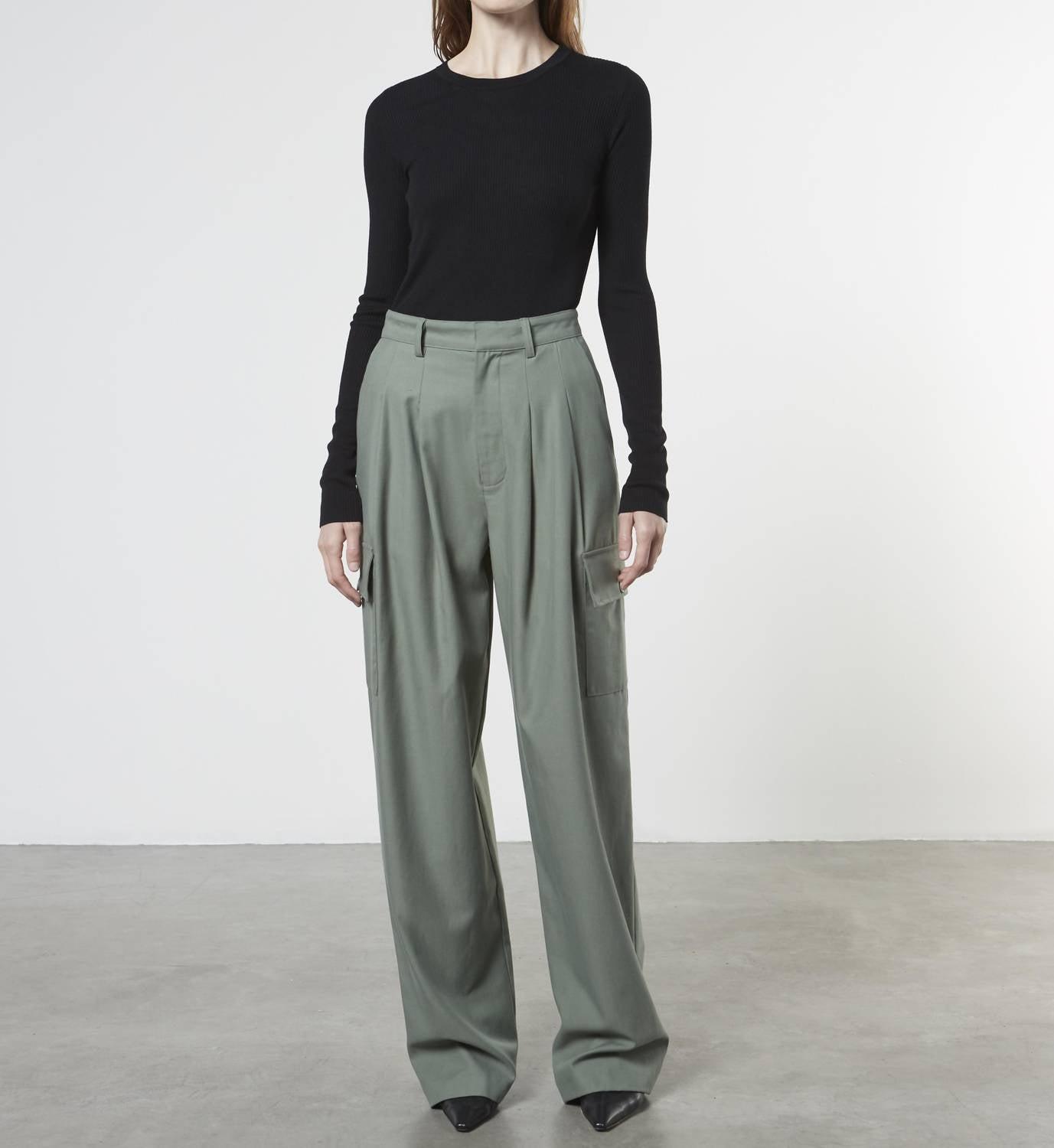 cargo trouser in sage