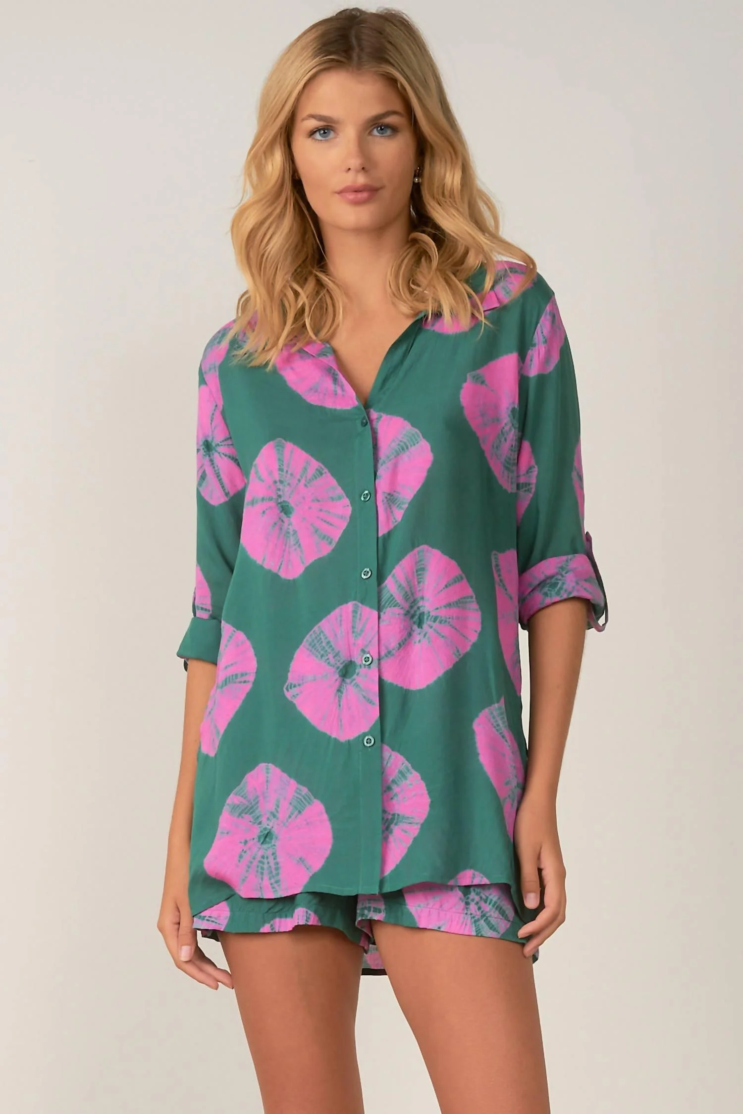 sand dollar button down in pink/green