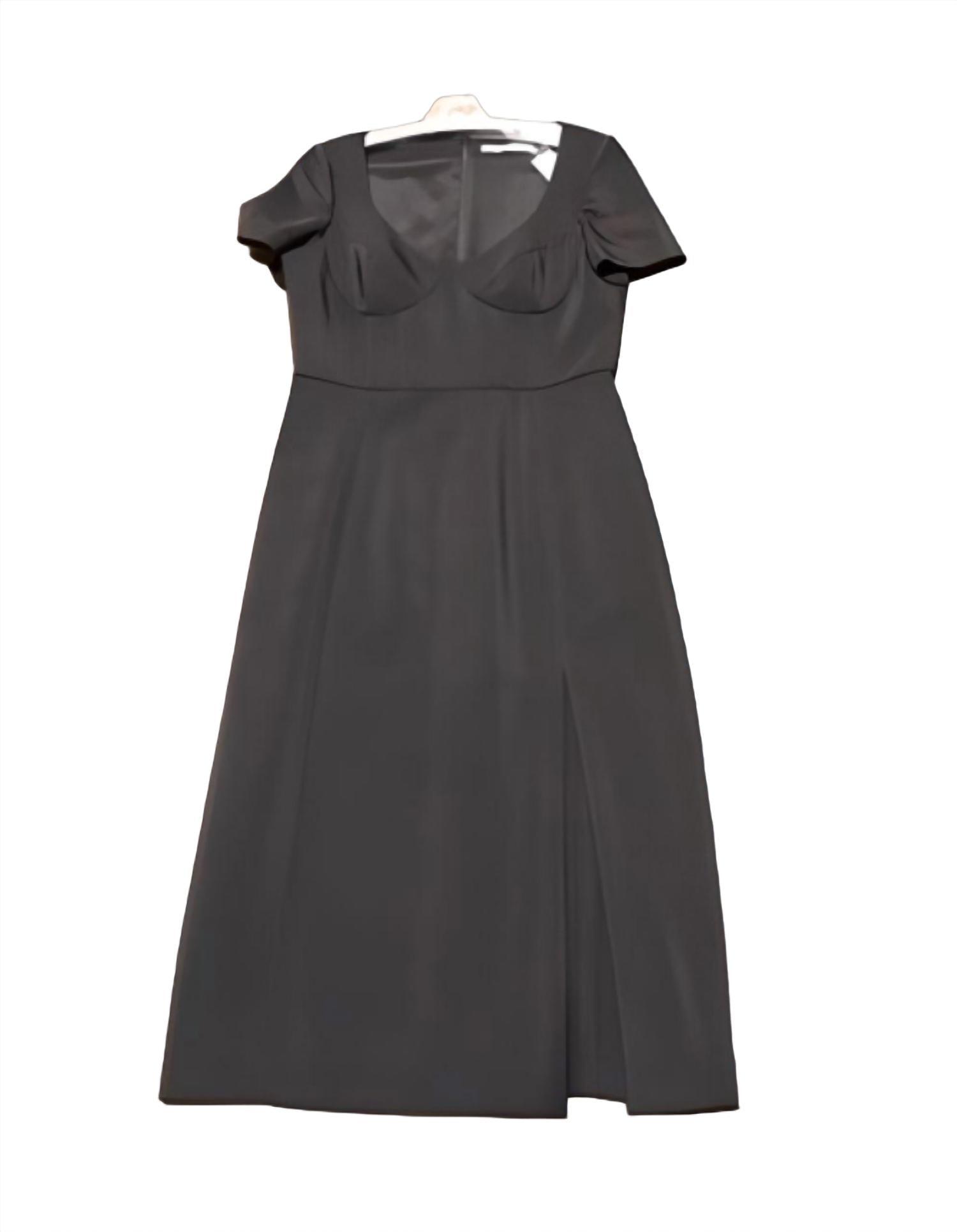 short sleeve strech viscose fitted dress in black