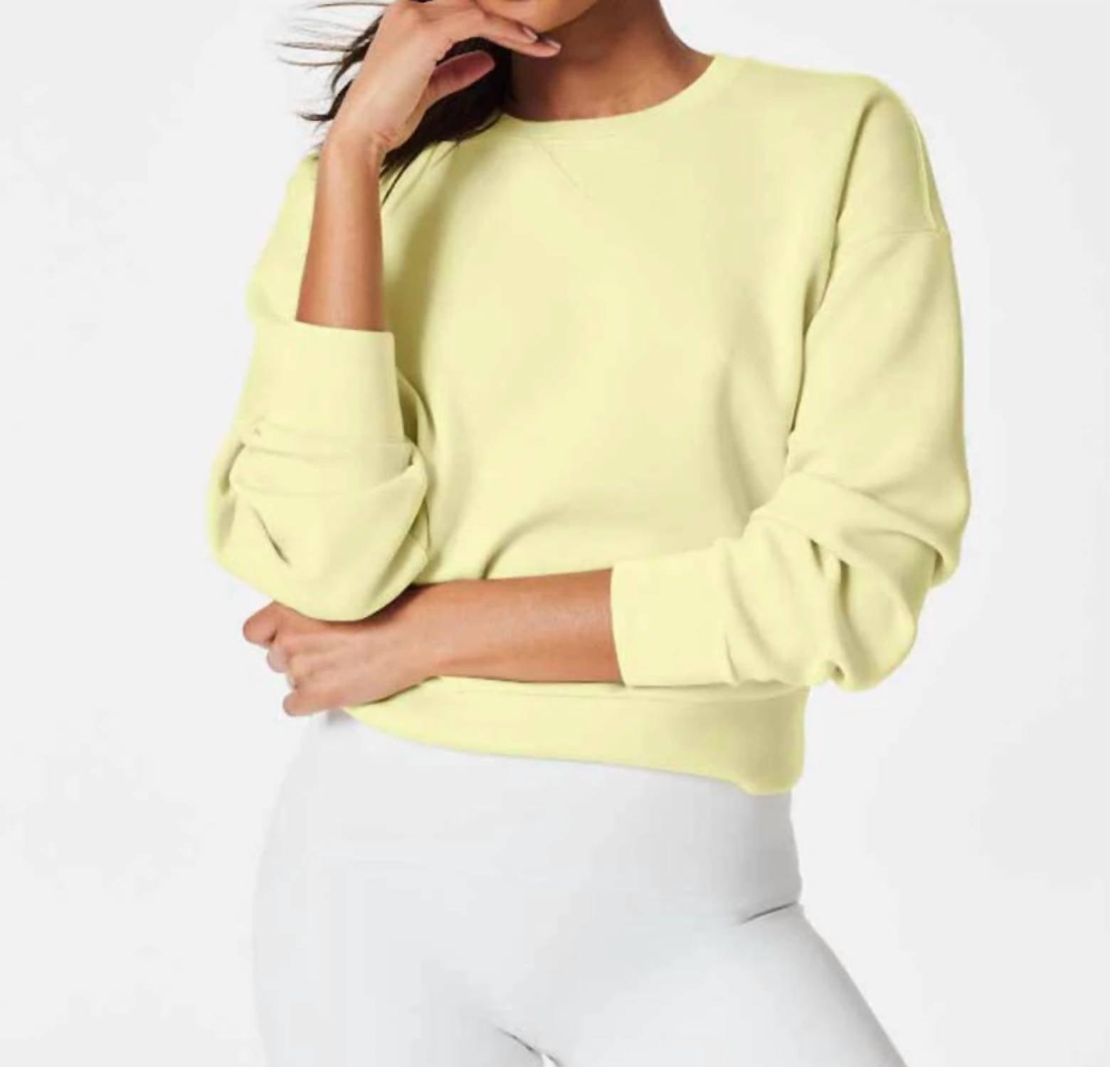 crewneck airessential in lemon lime